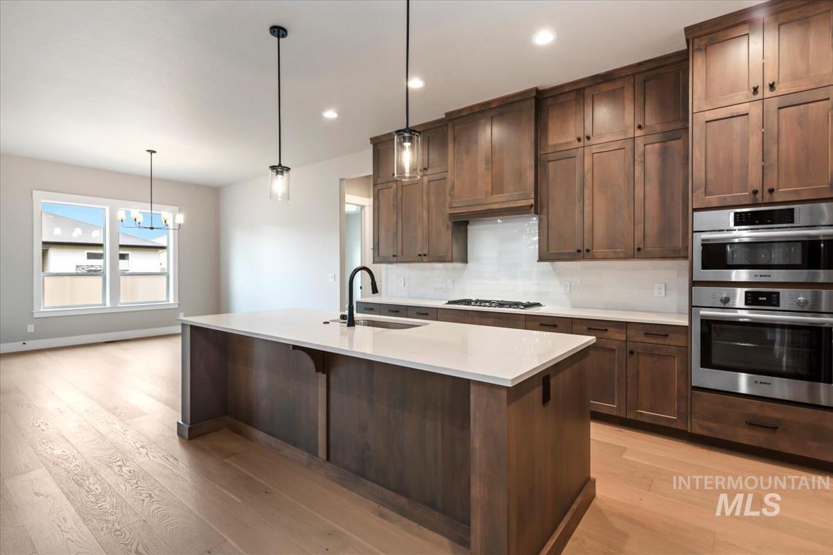 1959 W Smokey Lake Dr., Meridian, Idaho 83642, 4 Bedrooms, 3.5 Bathrooms, Residential For Sale, Price $924,880, 99004382