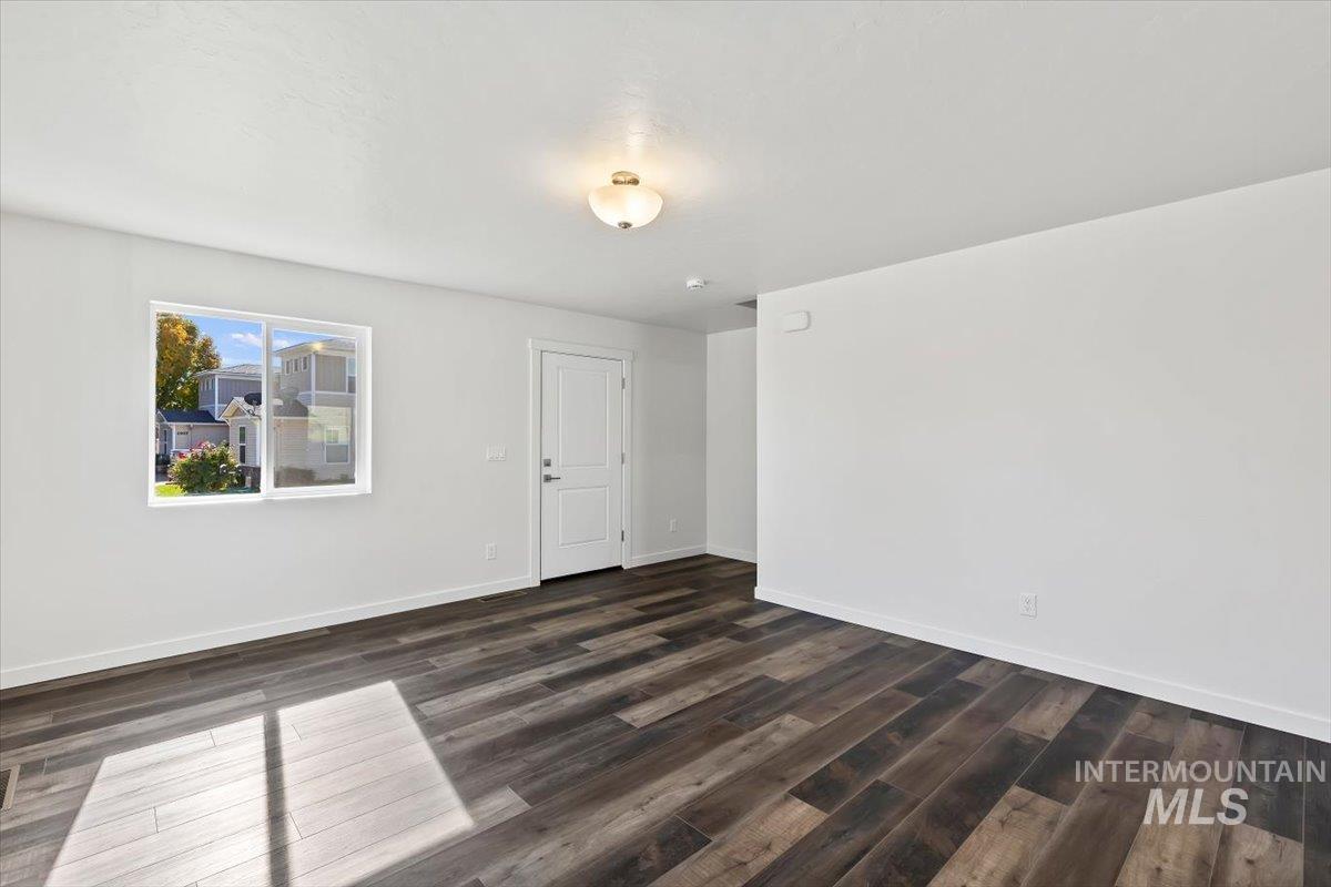 1918 E Shortline, Nampa, Idaho 83687, 3 Bedrooms, 2.5 Bathrooms, Residential For Sale, Price $339,900, 99004384