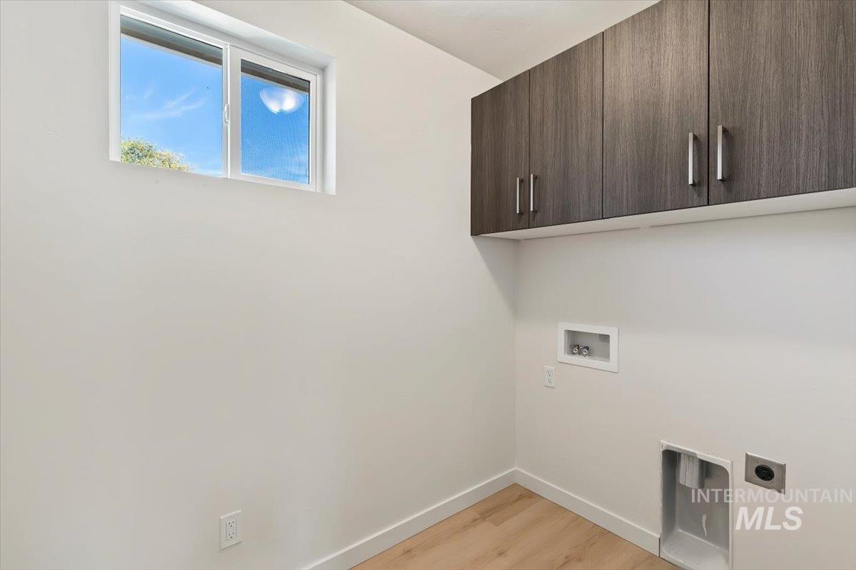 1916 E Shortline Dr, Nampa, Idaho 83687, 3 Bedrooms, 2.5 Bathrooms, Residential Income For Sale, Price $339,900,MLS 99004388