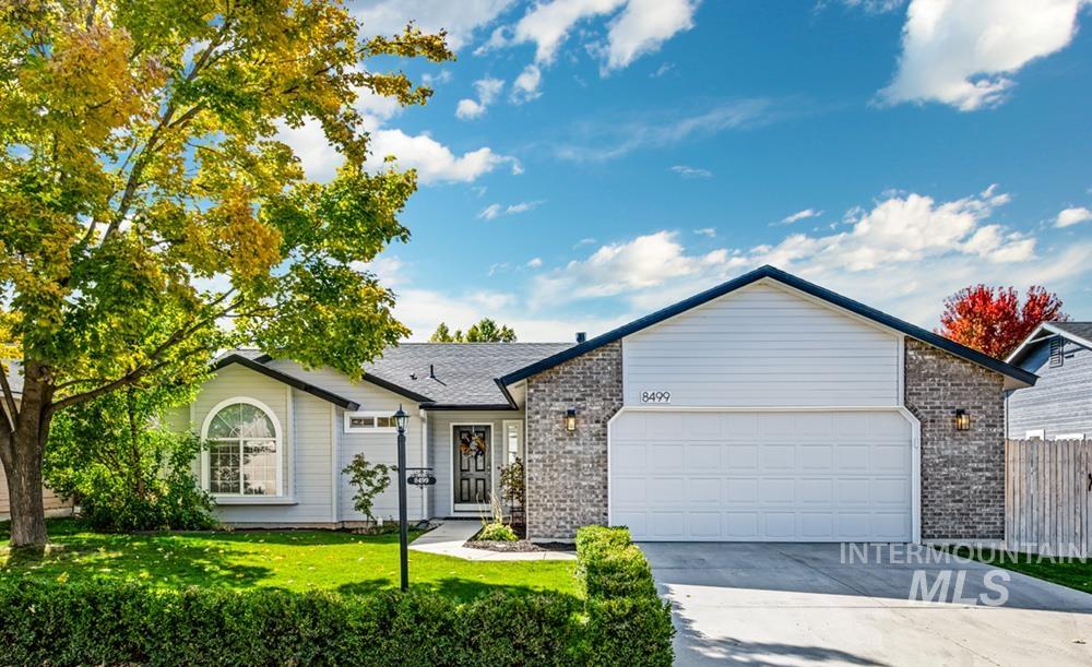 8499 W Shooting Star Dr, Boise, Idaho 83709, 3 Bedrooms, 2 Bathrooms, Residential For Sale, Price $435,000, 99004389