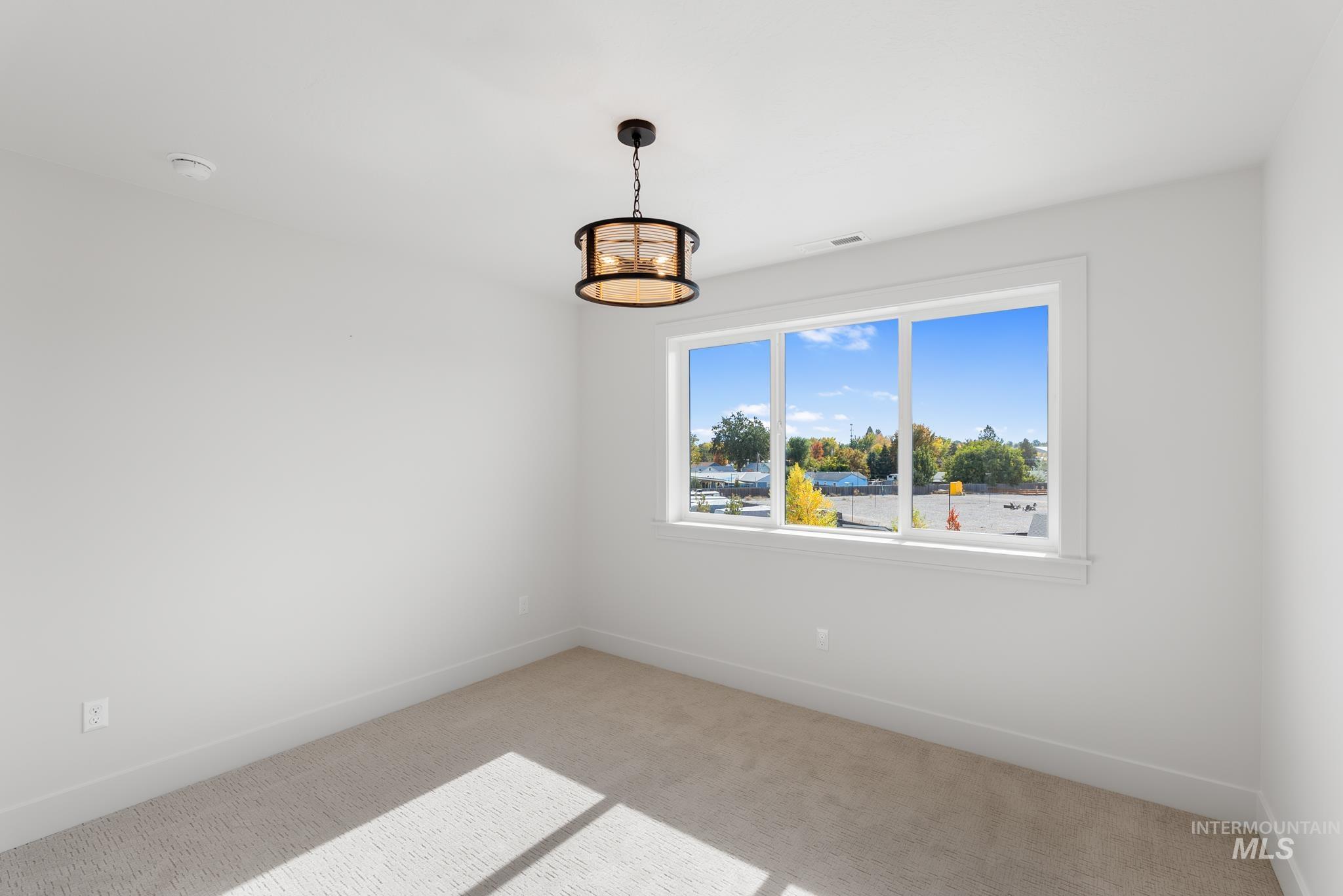 5270 N River Water, Garden City, Idaho 83714, 3 Bedrooms, 3 Bathrooms, Residential For Sale, Price $749,900, 99004390