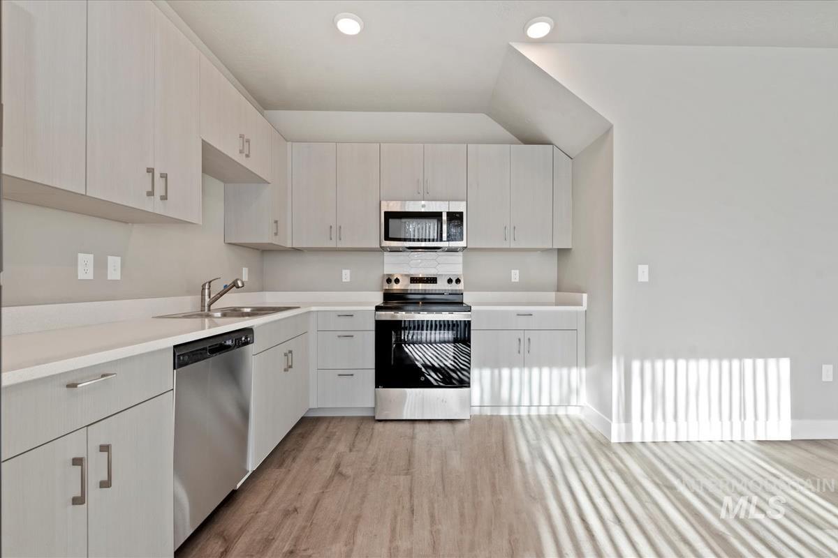 2797 W Palouse St, Boise, Idaho 83705, 3 Bedrooms, 2 Bathrooms, Rental For Rent, Price $2,600,MLS 99004391