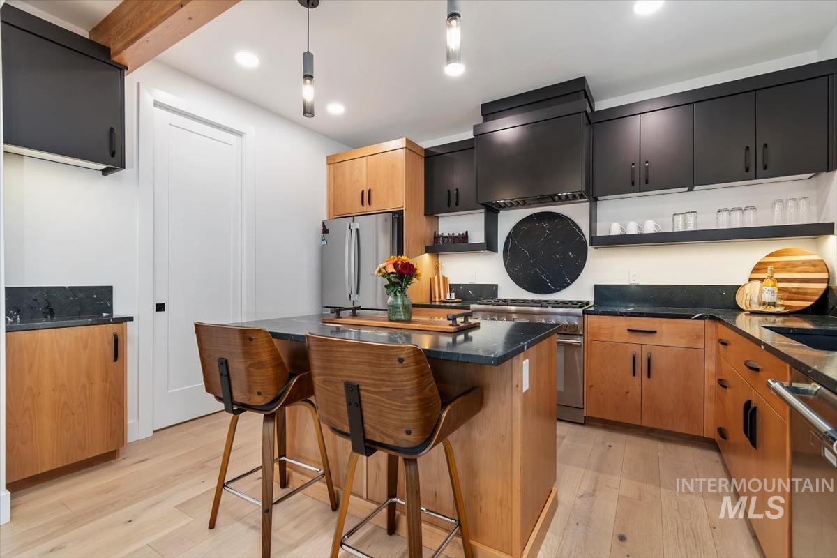 640 N Avenue H Ave., Boise, Idaho 83712, 3 Bedrooms, 3.5 Bathrooms, Residential For Sale, Price $870,000, 99004395