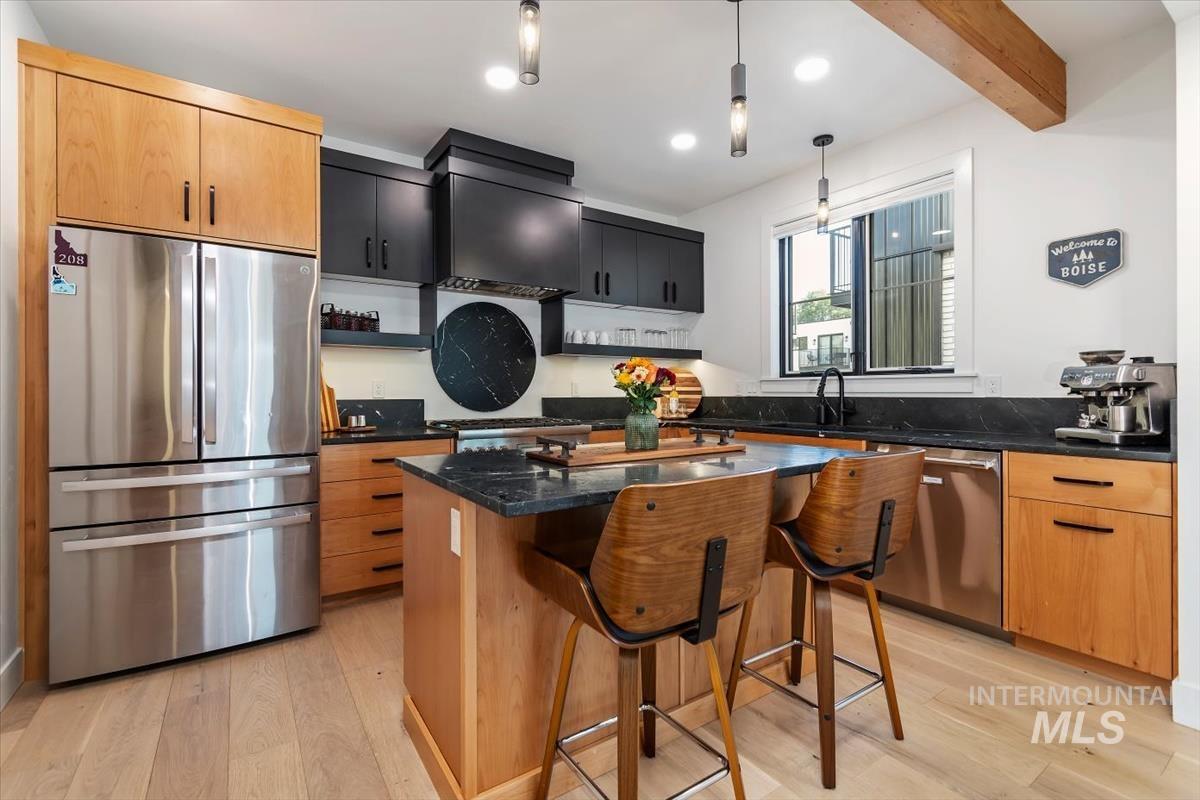 640 N Avenue H Ave., Boise, Idaho 83712, 3 Bedrooms, 3.5 Bathrooms, Residential For Sale, Price $870,000, 99004395