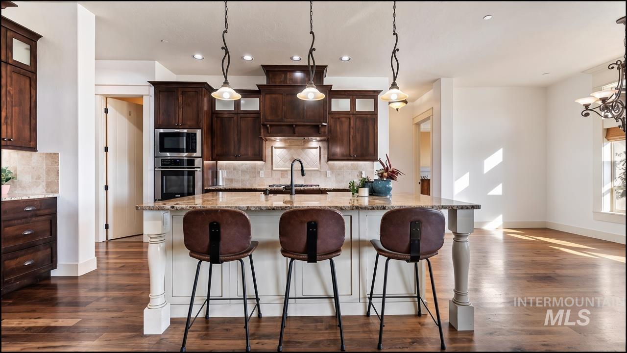 7521 N Grand Ridge, Eagle, Idaho 83616, 3 Bedrooms, 2.5 Bathrooms, Residential For Sale, Price $970,000, 99004396