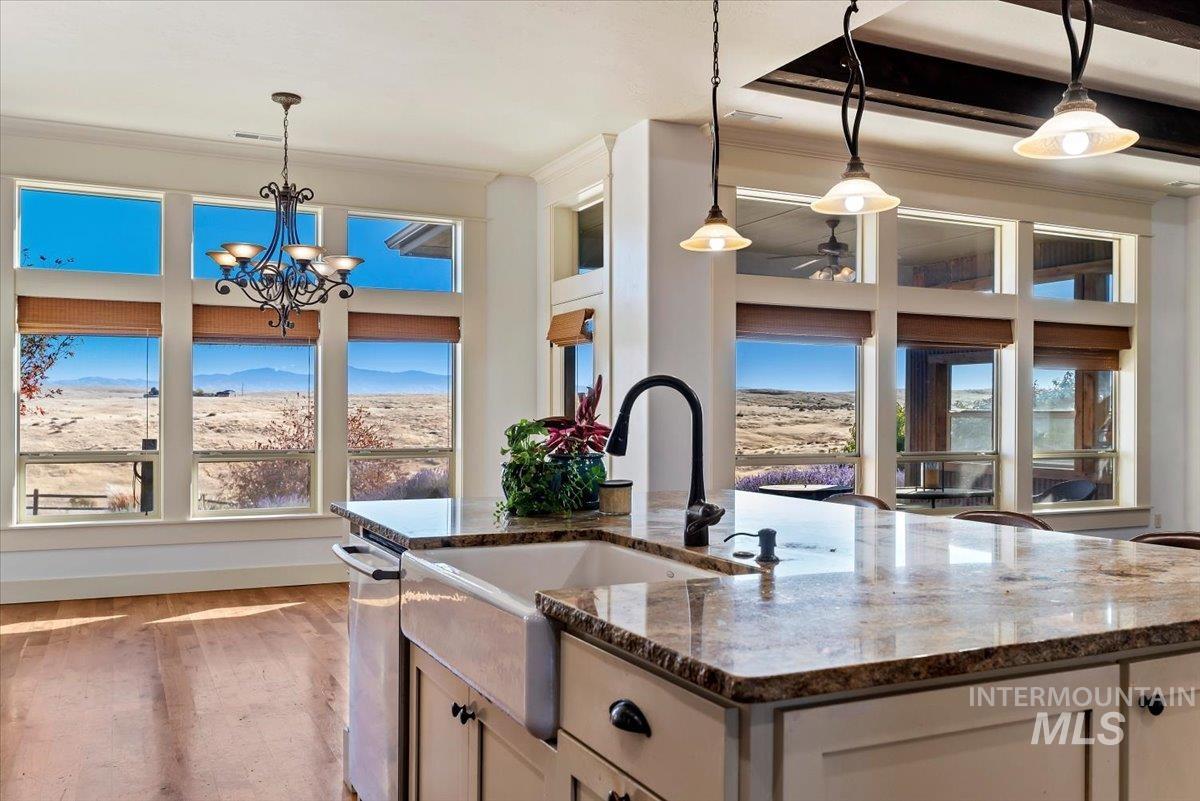 7521 N Grand Ridge, Eagle, Idaho 83616, 3 Bedrooms, 2.5 Bathrooms, Residential For Sale, Price $970,000, 99004396