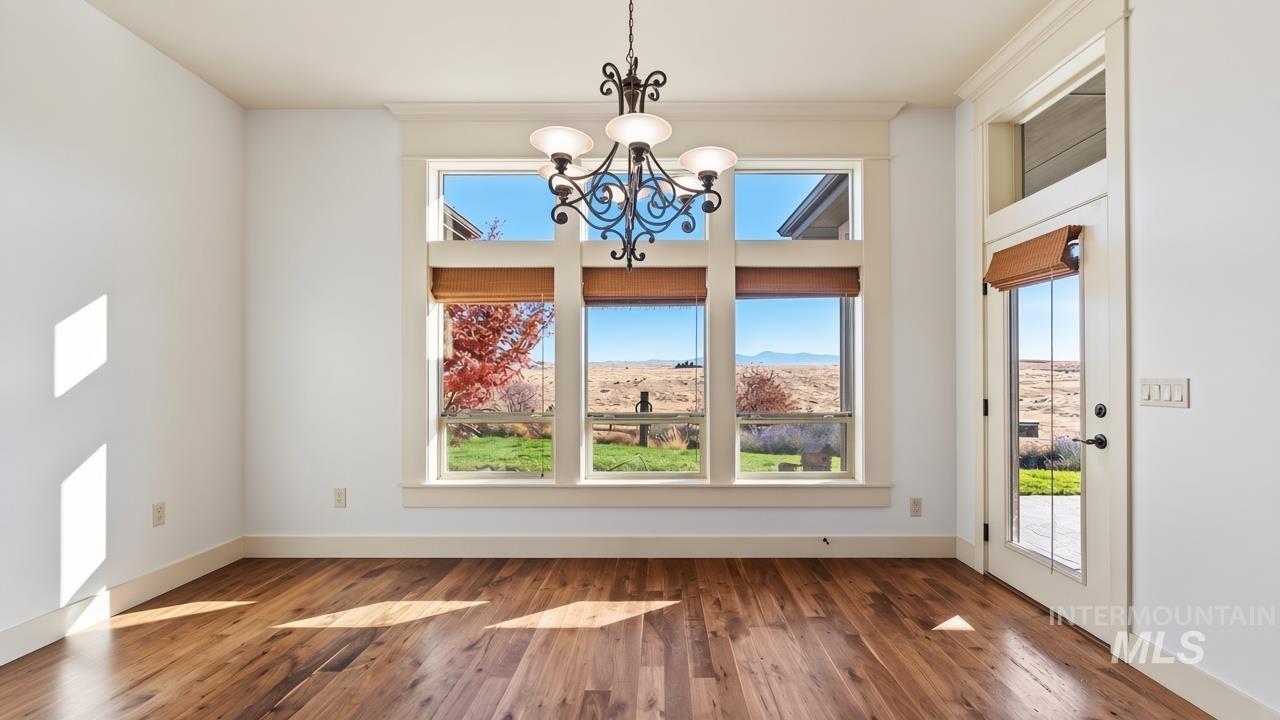 7521 N Grand Ridge, Eagle, Idaho 83616, 3 Bedrooms, 2.5 Bathrooms, Residential For Sale, Price $970,000, 99004396