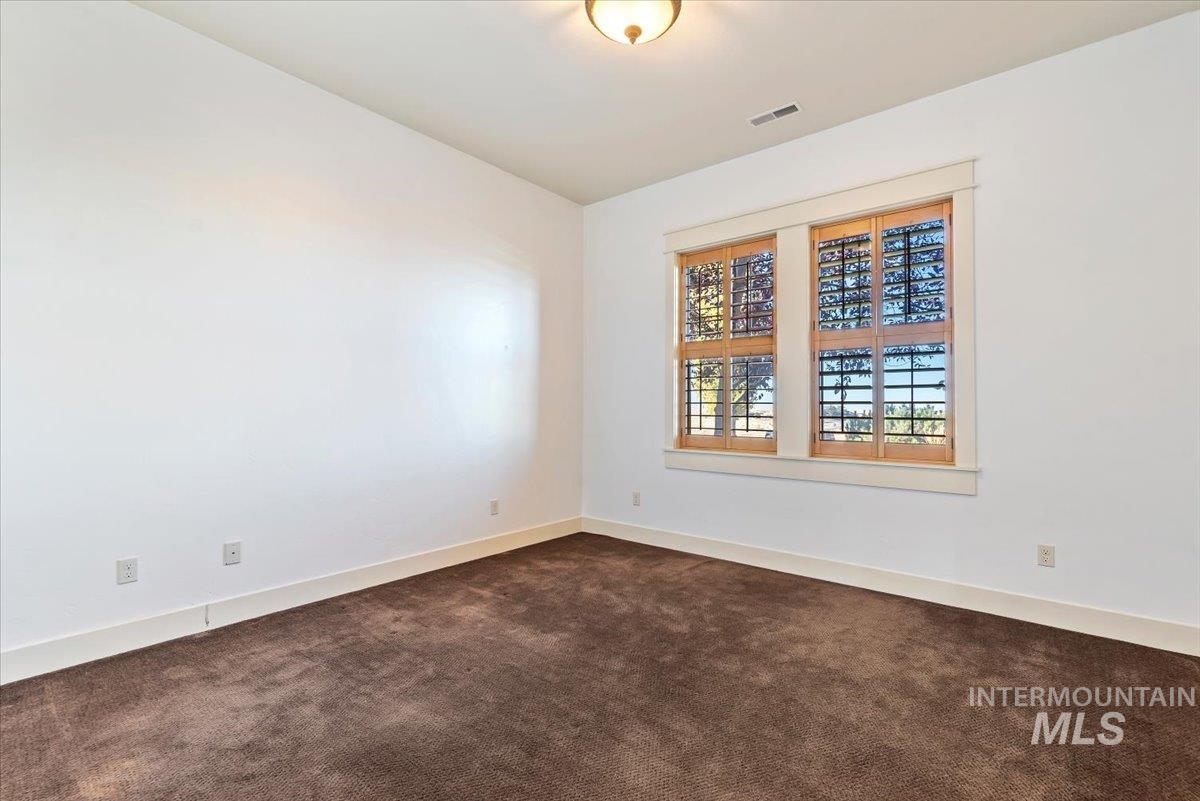 7521 N Grand Ridge, Eagle, Idaho 83616, 3 Bedrooms, 2.5 Bathrooms, Residential For Sale, Price $970,000, 99004396