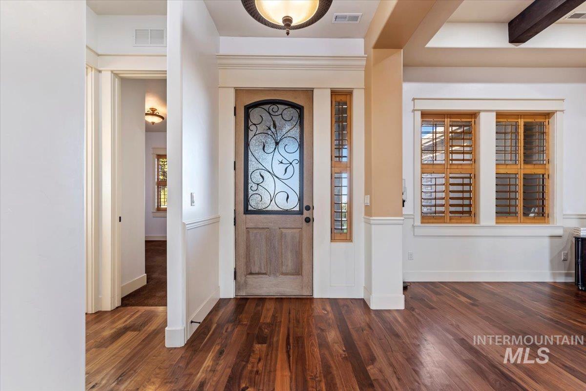 7521 N Grand Ridge, Eagle, Idaho 83616, 3 Bedrooms, 2.5 Bathrooms, Residential For Sale, Price $970,000, 99004396