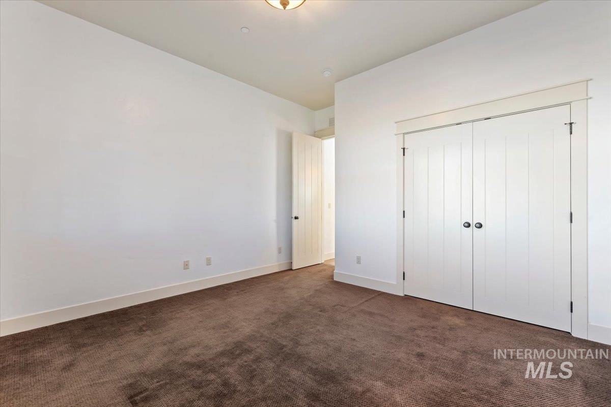 7521 N Grand Ridge, Eagle, Idaho 83616, 3 Bedrooms, 2.5 Bathrooms, Residential For Sale, Price $970,000, 99004396