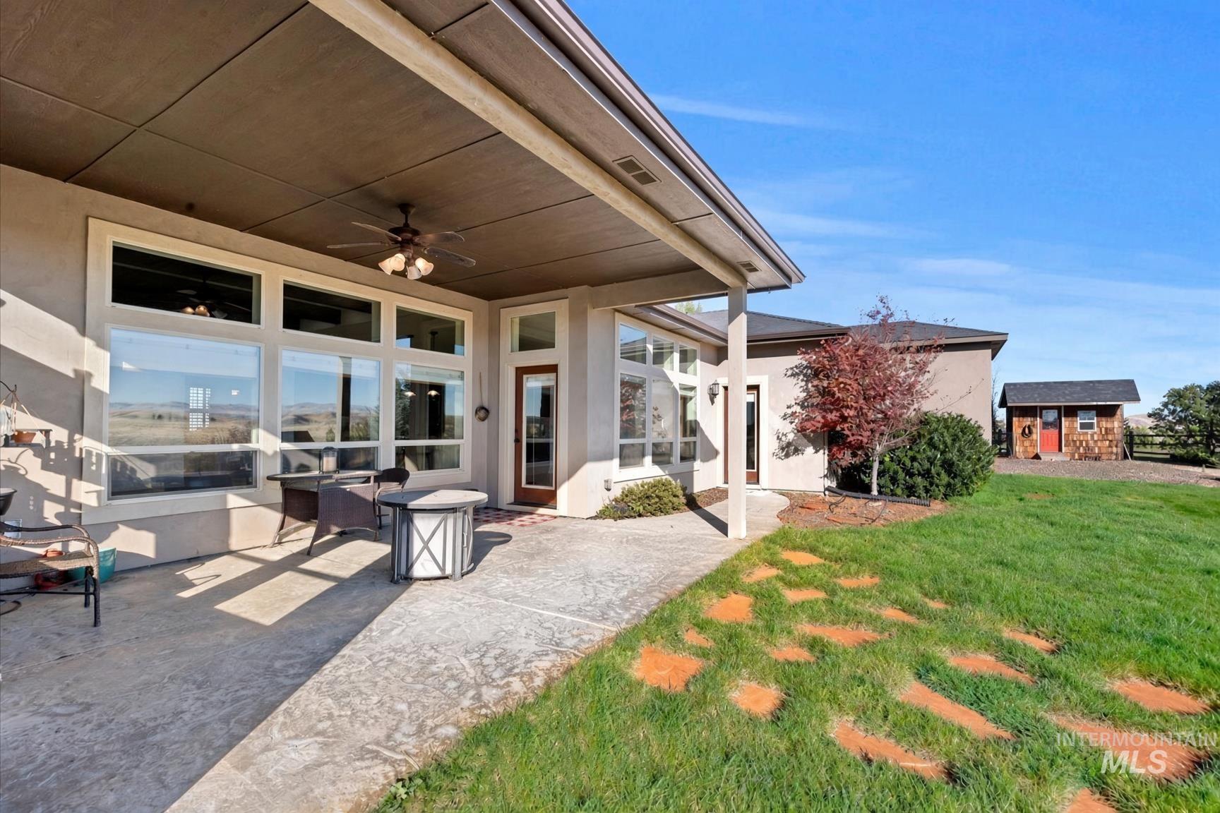 7521 N Grand Ridge, Eagle, Idaho 83616, 3 Bedrooms, 2.5 Bathrooms, Residential For Sale, Price $970,000, 99004396
