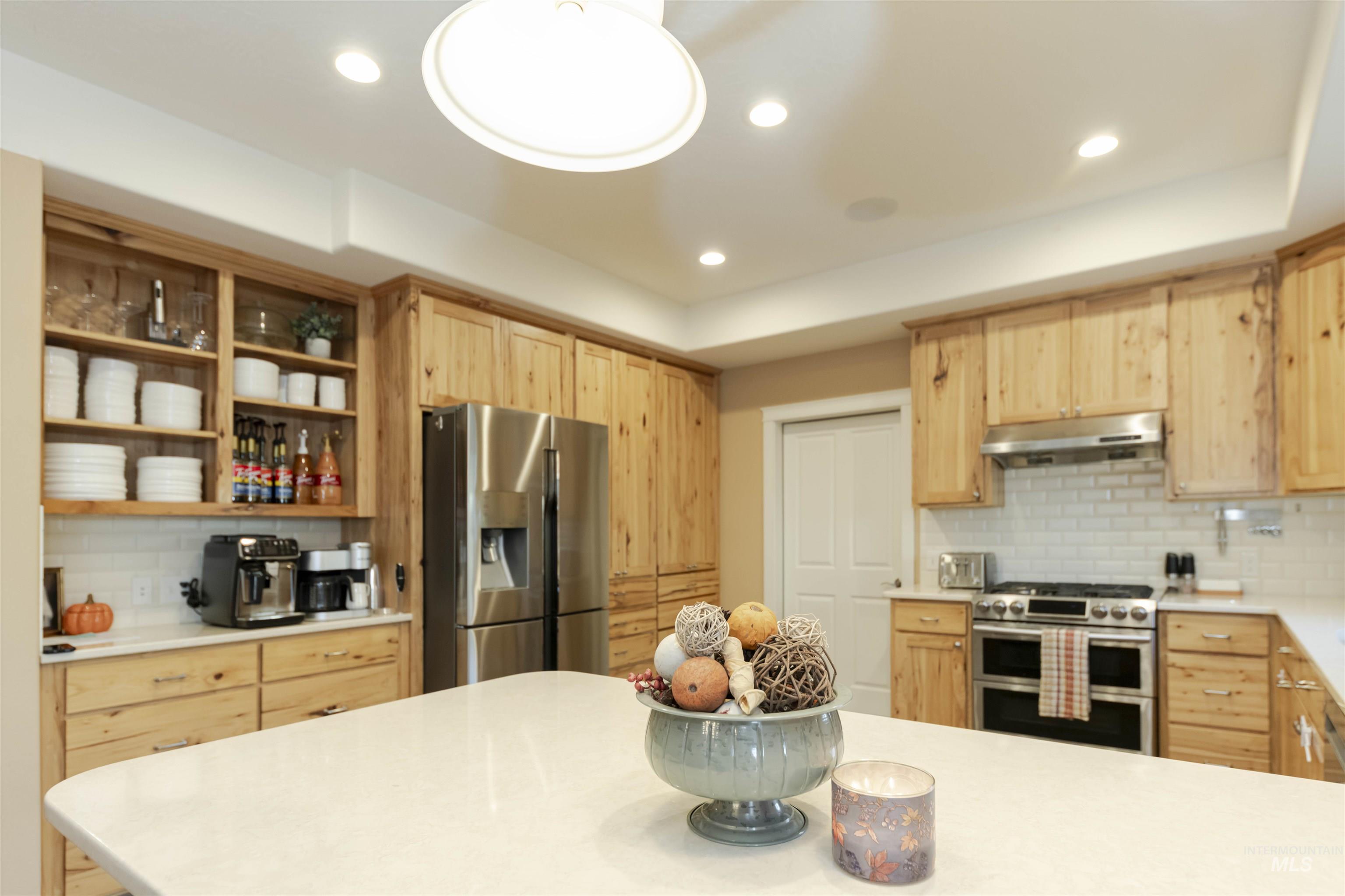 1725 Pioneer Dr., Lewiston, Idaho 83501, 3 Bedrooms, 3 Bathrooms, Residential For Sale, Price $635,000,MLS 99004398
