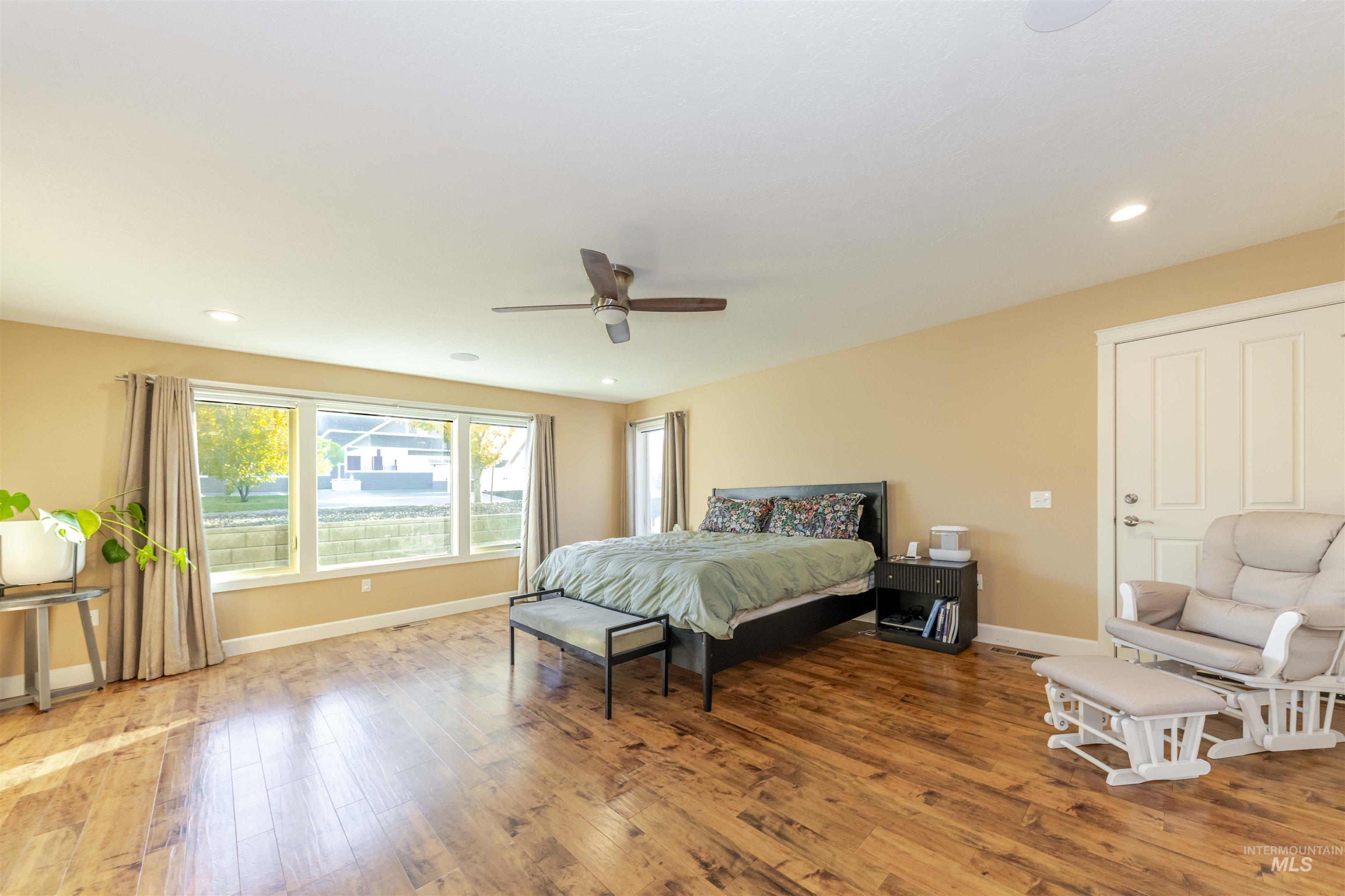 1725 Pioneer Dr., Lewiston, Idaho 83501, 3 Bedrooms, 3 Bathrooms, Residential For Sale, Price $635,000,MLS 99004398