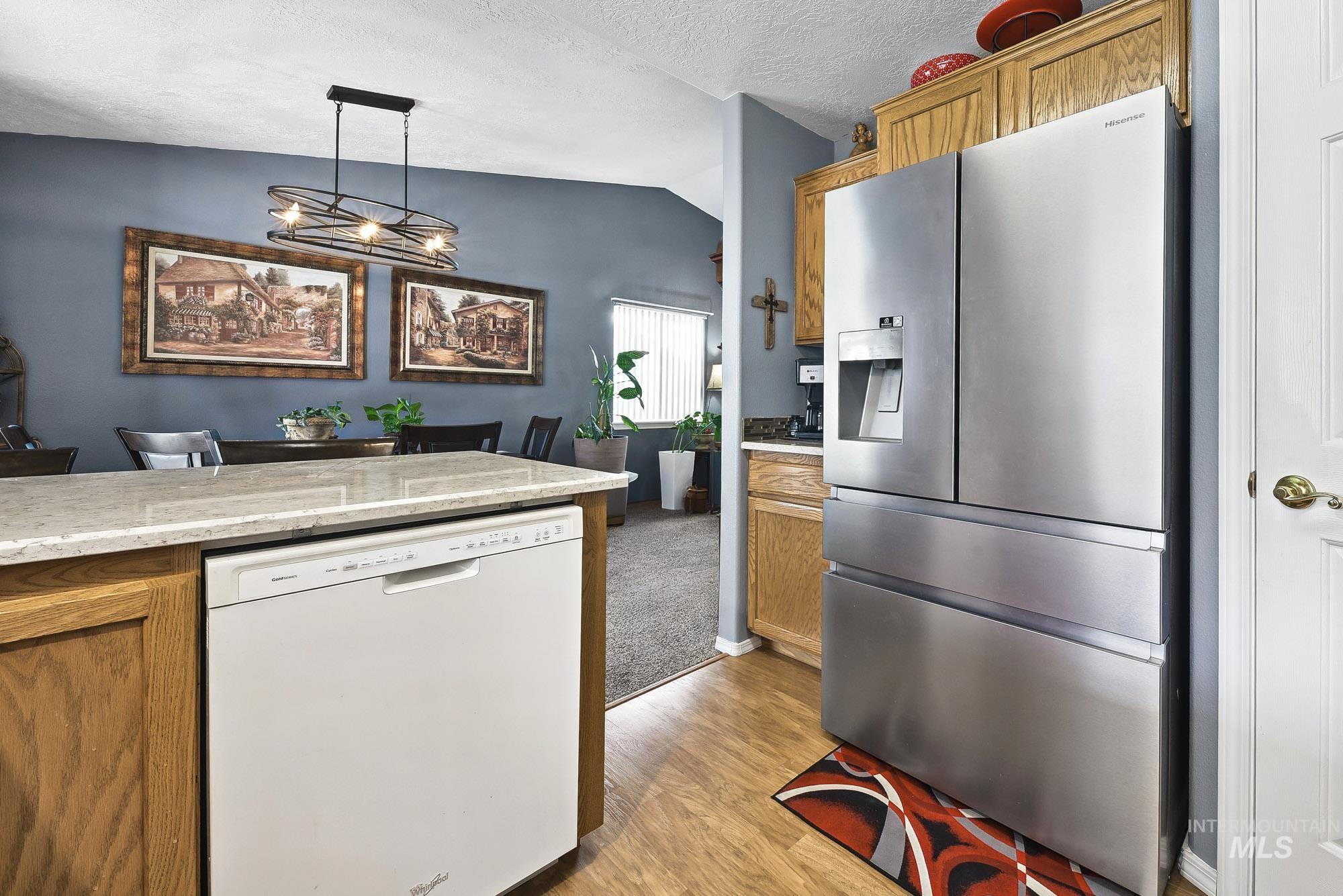 831 S Bristol, Nampa, Idaho 83651, 2 Bedrooms, 2 Bathrooms, Residential For Sale, Price $269,900,MLS 99004407