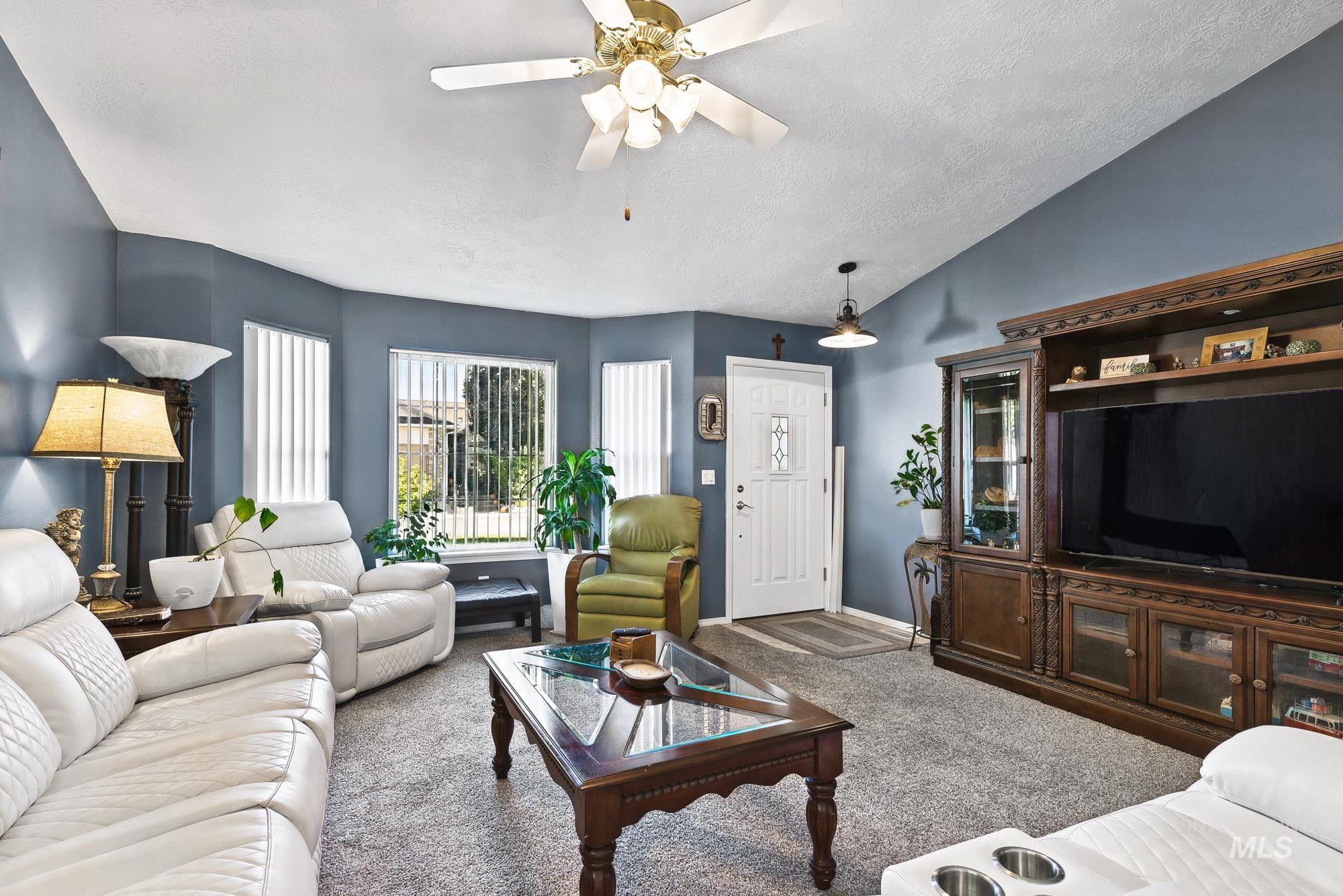 831 S Bristol, Nampa, Idaho 83651, 2 Bedrooms, 2 Bathrooms, Residential For Sale, Price $269,900,MLS 99004407