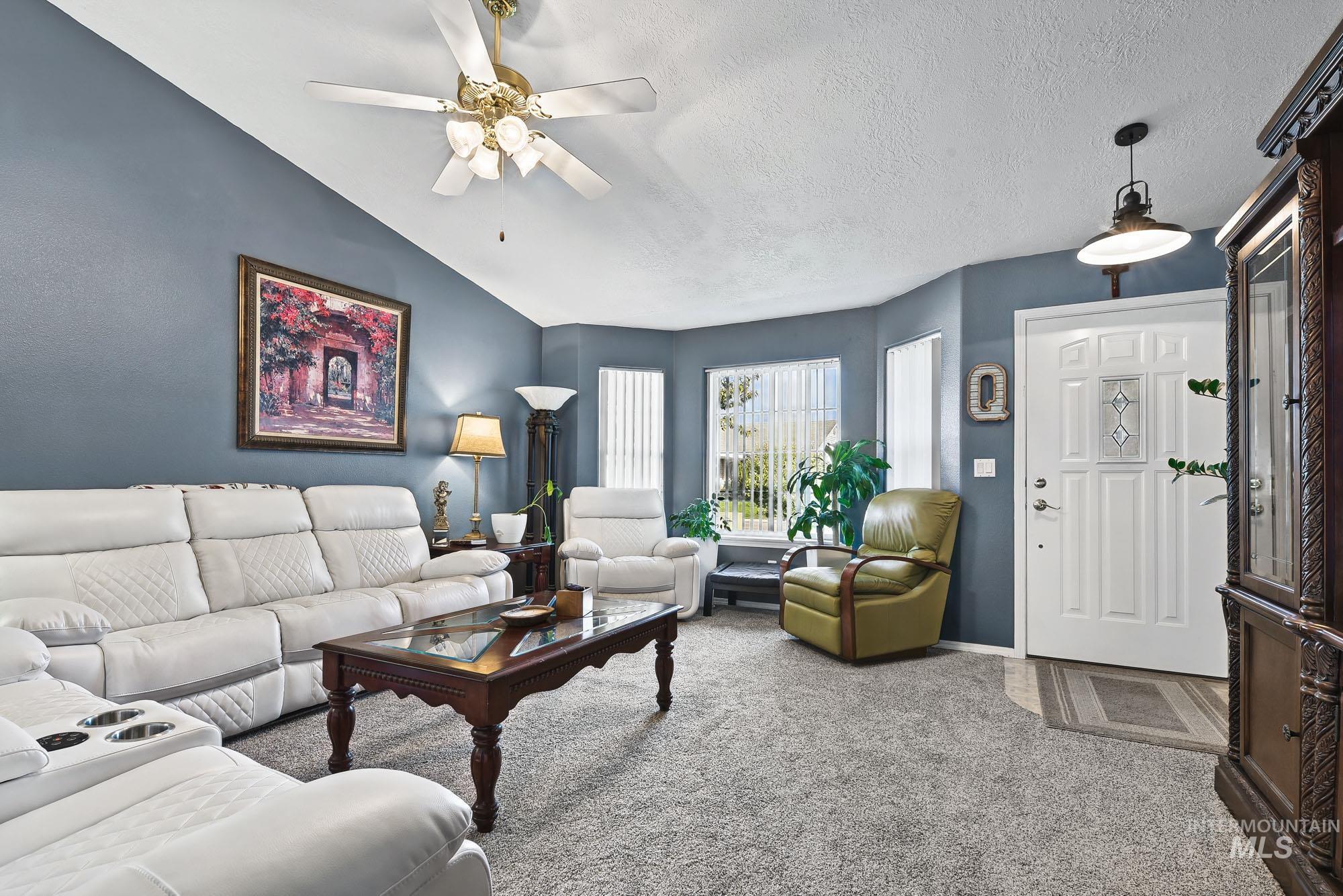 831 S Bristol, Nampa, Idaho 83651, 2 Bedrooms, 2 Bathrooms, Residential For Sale, Price $269,900,MLS 99004407