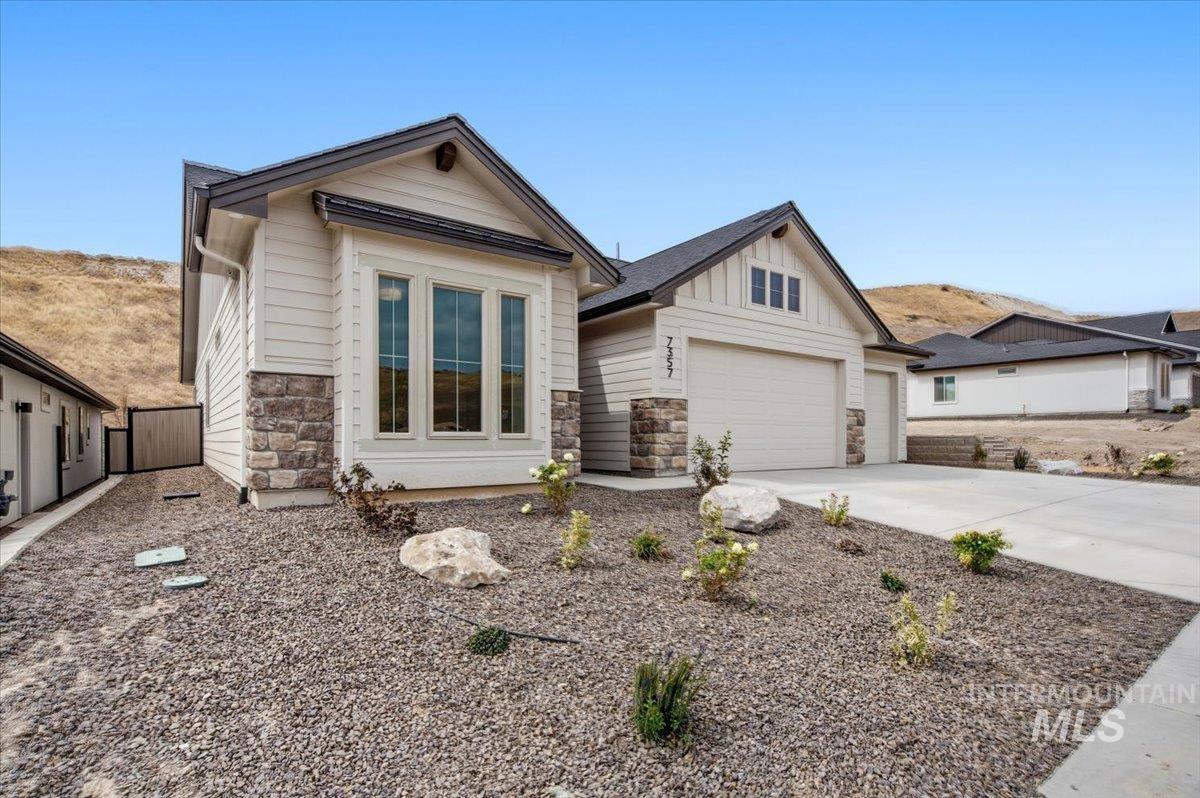 6640 W Sollas Dr, Eagle, Idaho 83616, 3 Bedrooms, 3 Bathrooms, Residential For Sale, Price $849,880,MLS 99004408