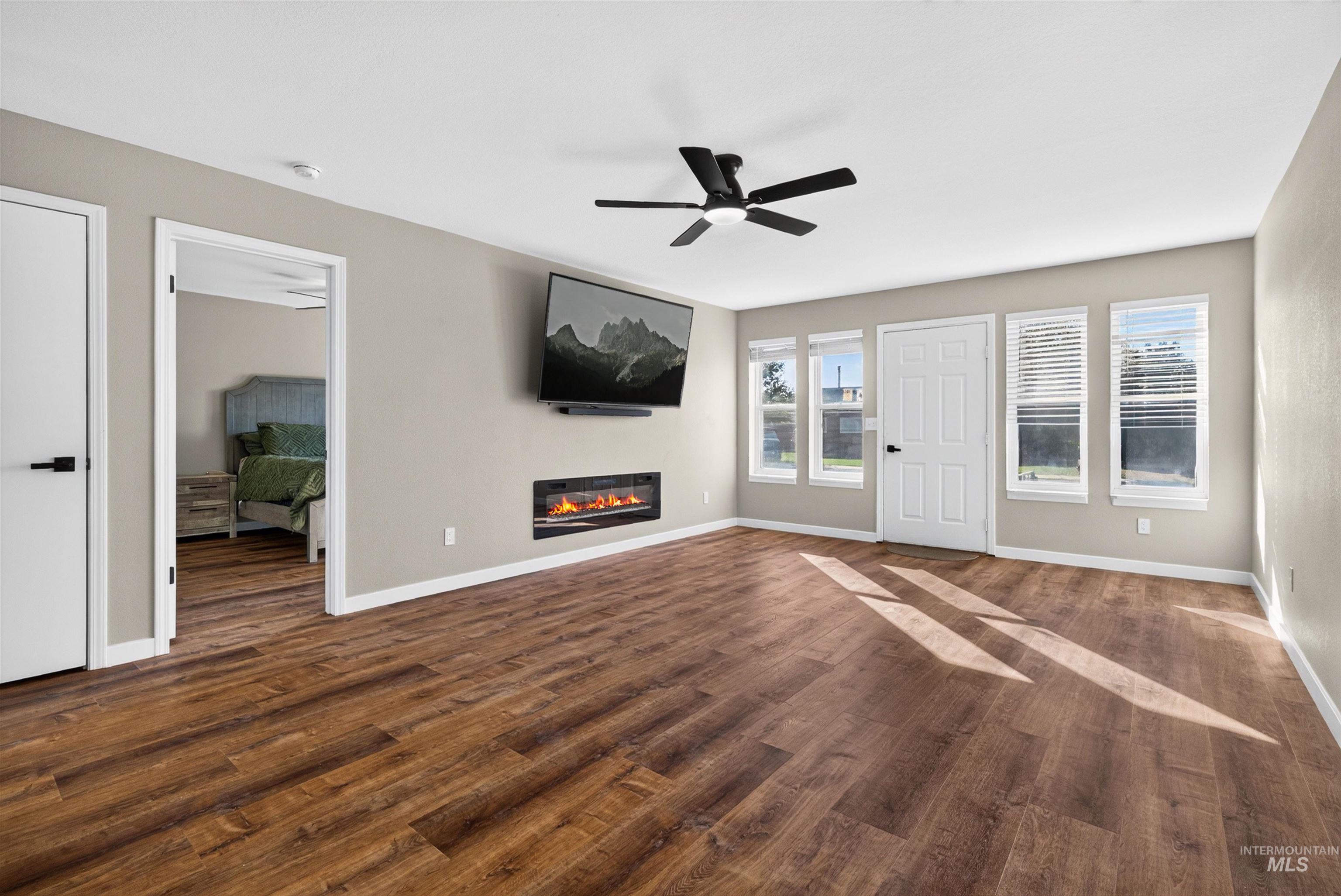 307 Pine St, New Plymouth, Idaho 83655, 3 Bedrooms, 2 Bathrooms, Residential For Sale, Price $355,000,MLS 99004412