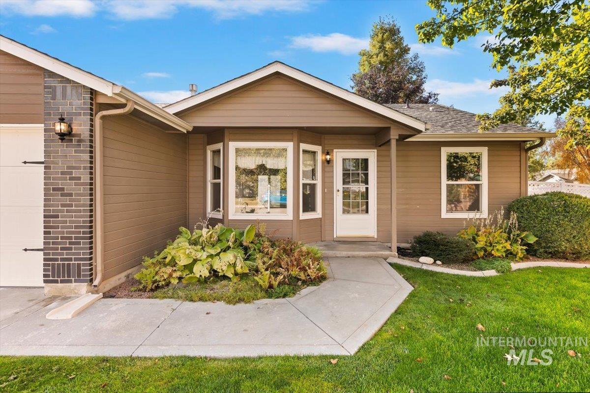 7901 W Pocono St, Boise, Idaho 83714, 3 Bedrooms, 2 Bathrooms, Residential For Sale, Price $494,900,MLS 99004425