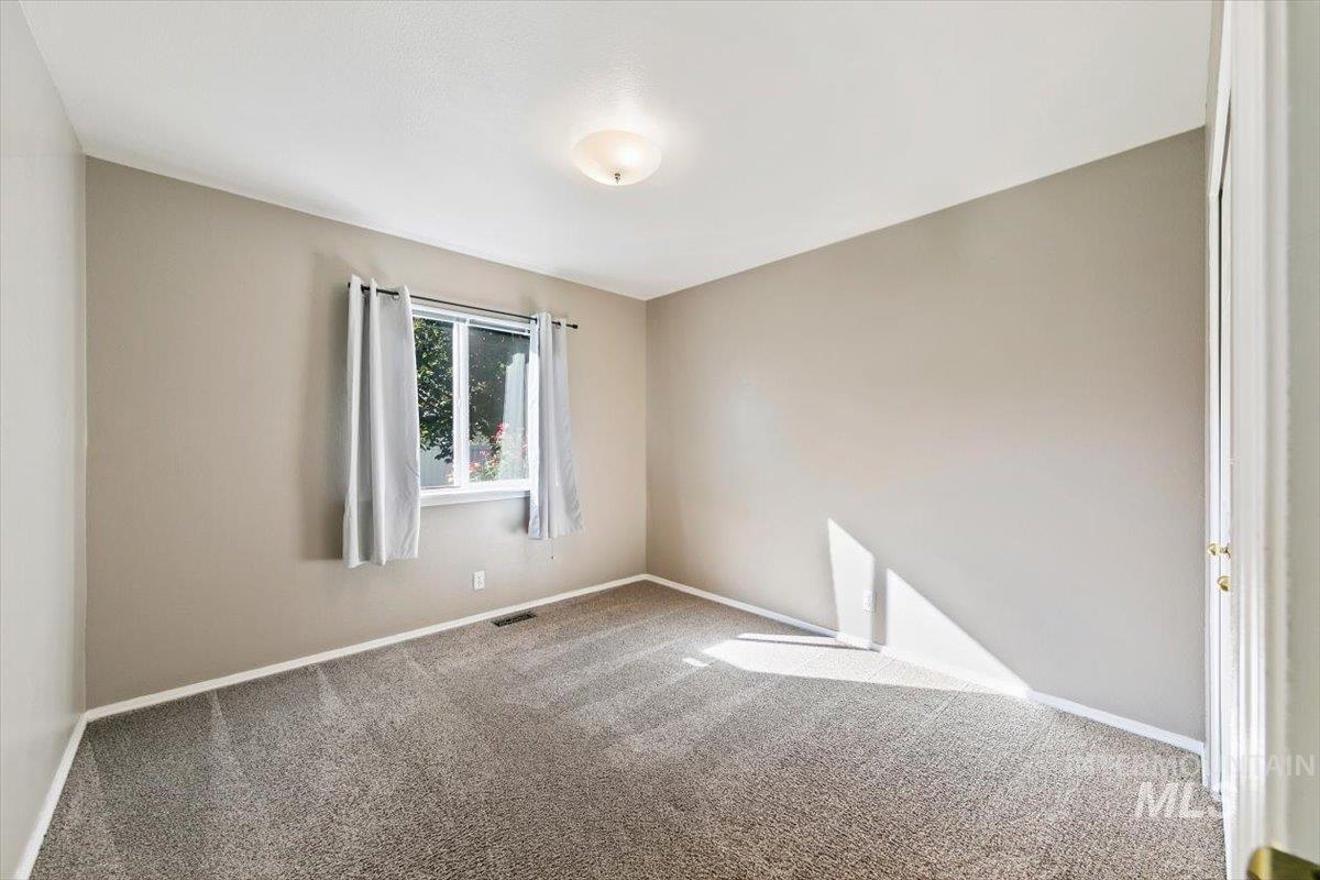 7901 W Pocono St, Boise, Idaho 83714, 3 Bedrooms, 2 Bathrooms, Residential For Sale, Price $494,900,MLS 99004425