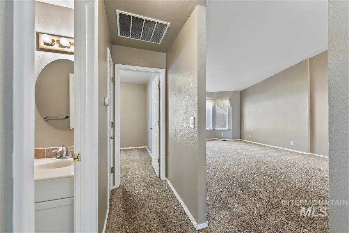7901 W Pocono St, Boise, Idaho 83714, 3 Bedrooms, 2 Bathrooms, Residential For Sale, Price $494,900,MLS 99004425