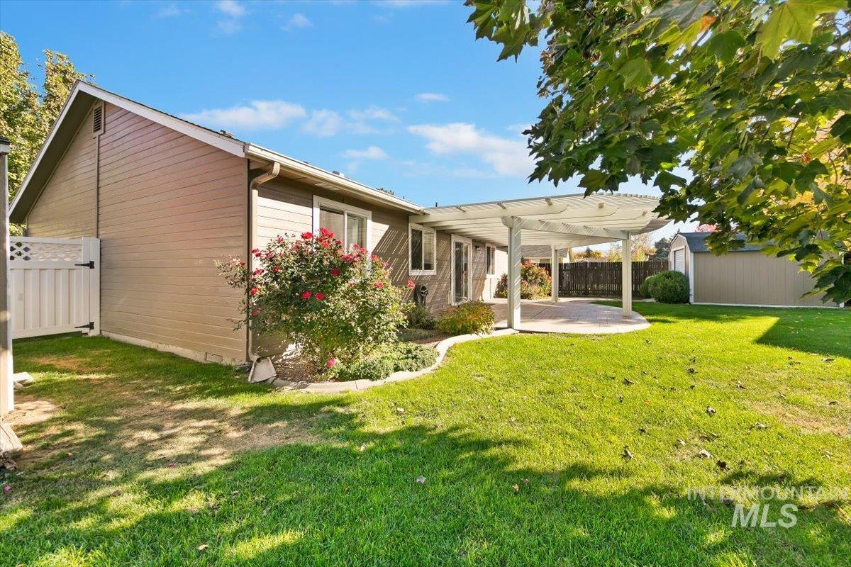 7901 W Pocono St, Boise, Idaho 83714, 3 Bedrooms, 2 Bathrooms, Residential For Sale, Price $494,900,MLS 99004425