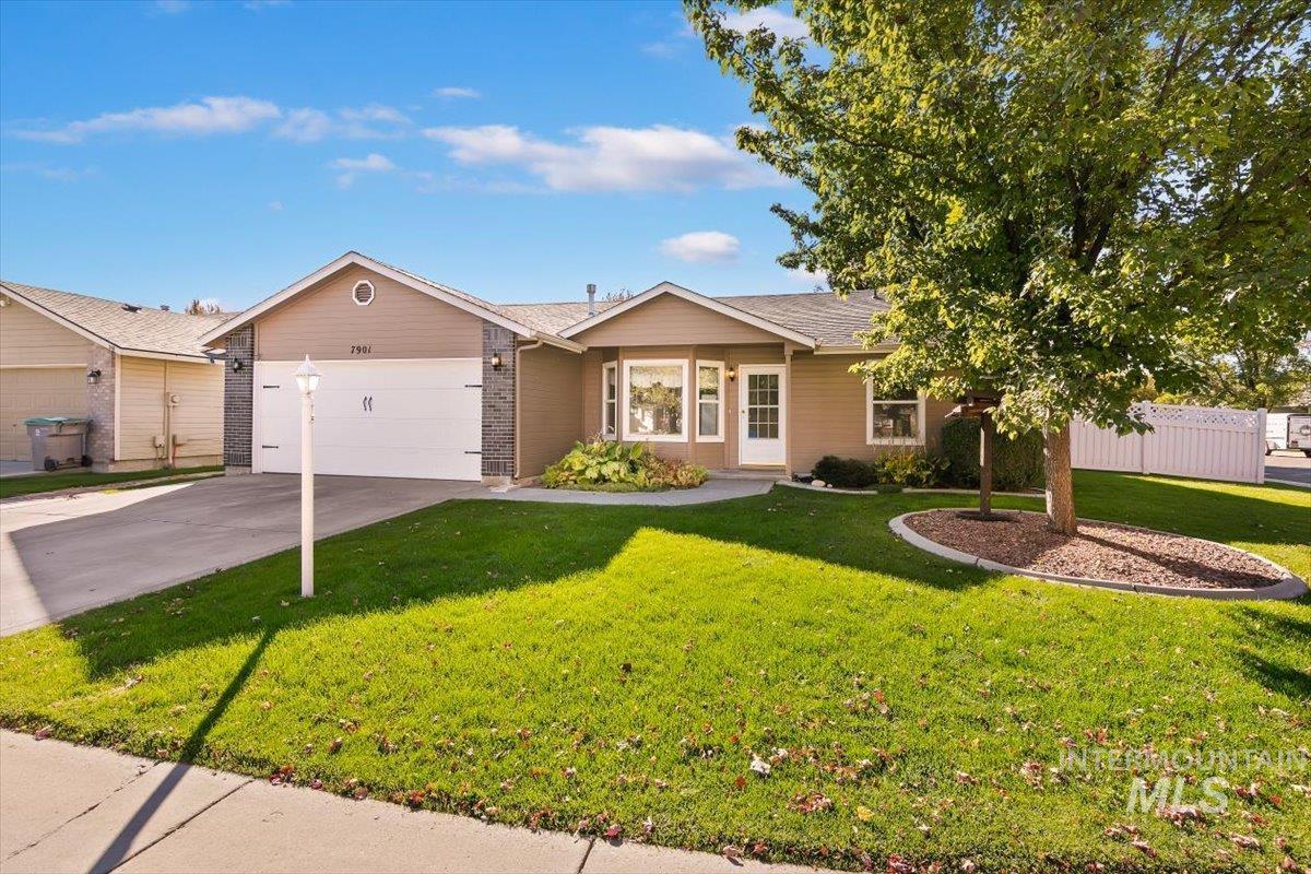 7901 W Pocono St, Boise, Idaho 83714, 3 Bedrooms, 2 Bathrooms, Residential For Sale, Price $494,900,MLS 99004425
