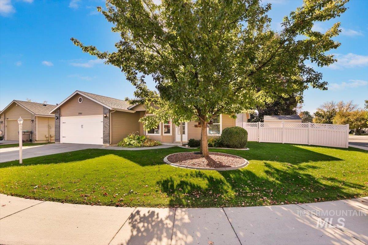 7901 W Pocono St, Boise, Idaho 83714, 3 Bedrooms, 2 Bathrooms, Residential For Sale, Price $494,900,MLS 99004425