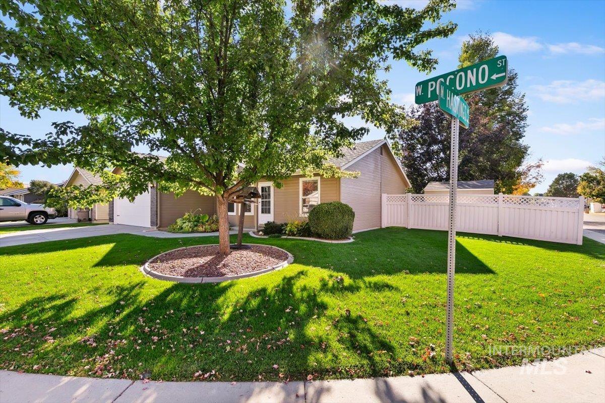 7901 W Pocono St, Boise, Idaho 83714, 3 Bedrooms, 2 Bathrooms, Residential For Sale, Price $494,900,MLS 99004425