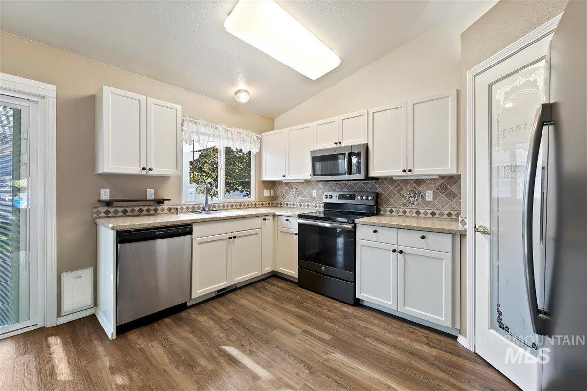 7901 W Pocono St, Boise, Idaho 83714, 3 Bedrooms, 2 Bathrooms, Residential For Sale, Price $494,900,MLS 99004425