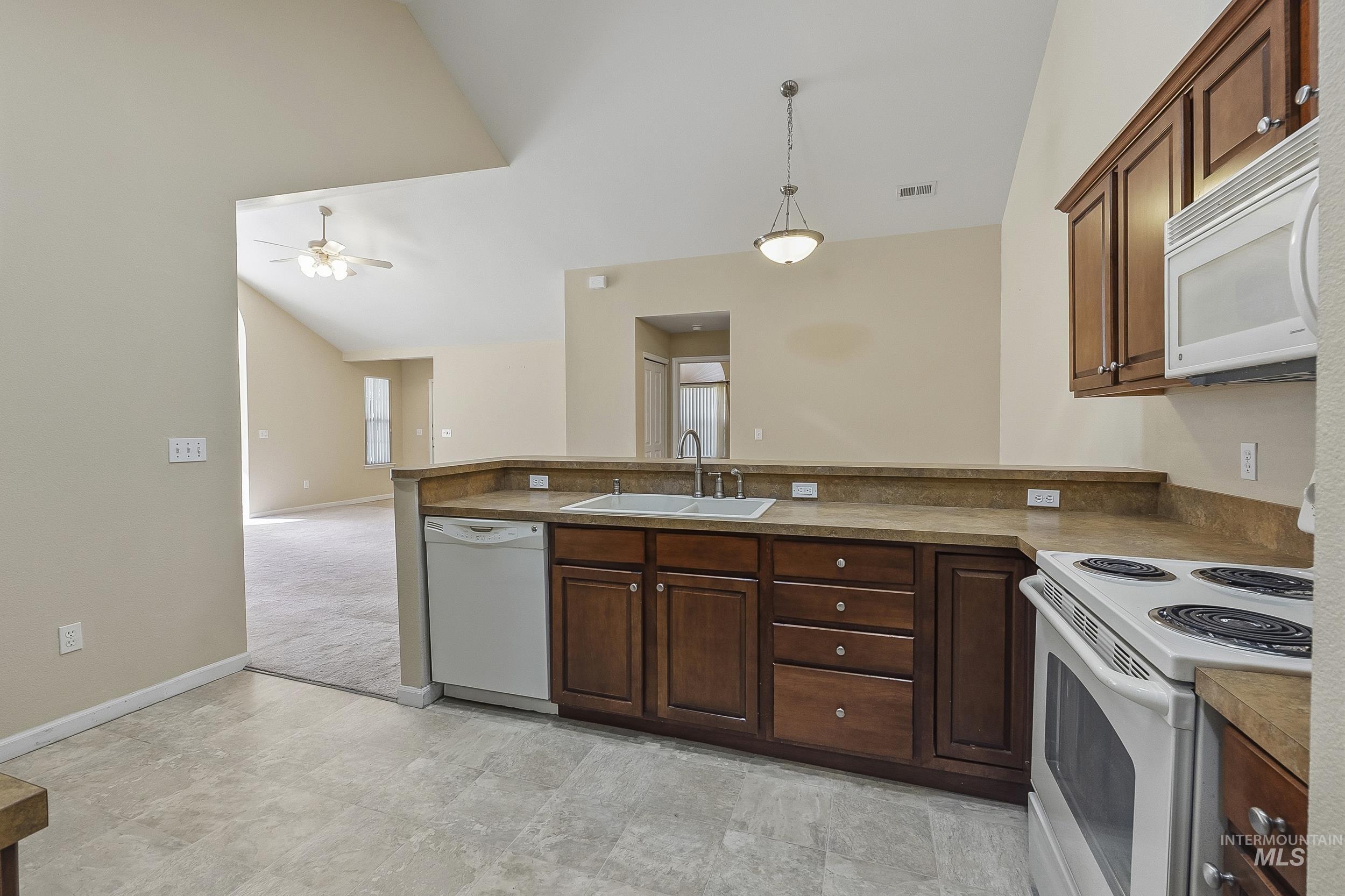 1442 N McKinney Ln, Boise, Idaho 83704, 2 Bedrooms, 2 Bathrooms, Residential For Sale, Price $420,000,MLS 99004426