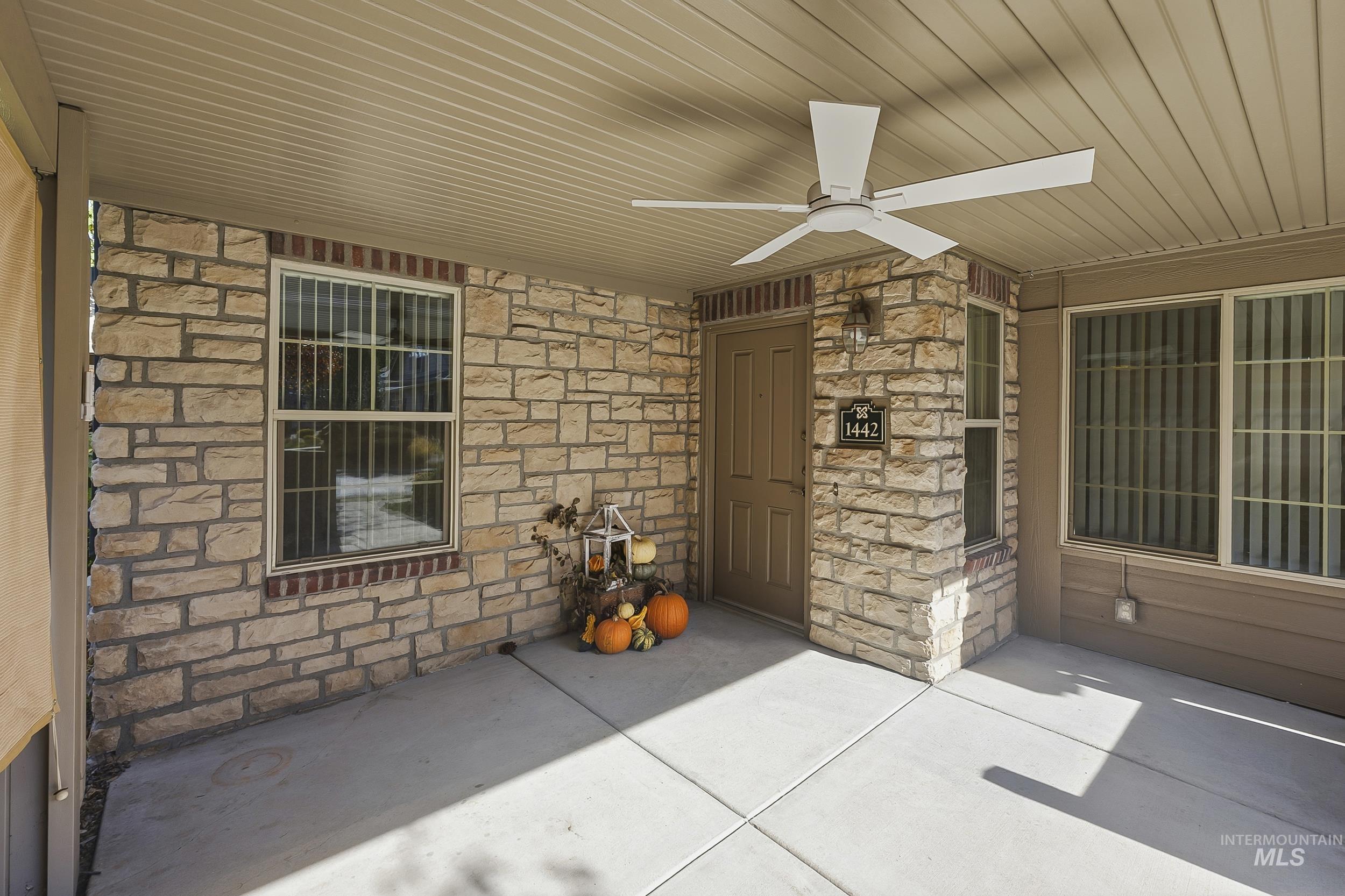 1442 N McKinney Ln, Boise, Idaho 83704, 2 Bedrooms, 2 Bathrooms, Residential For Sale, Price $420,000,MLS 99004426