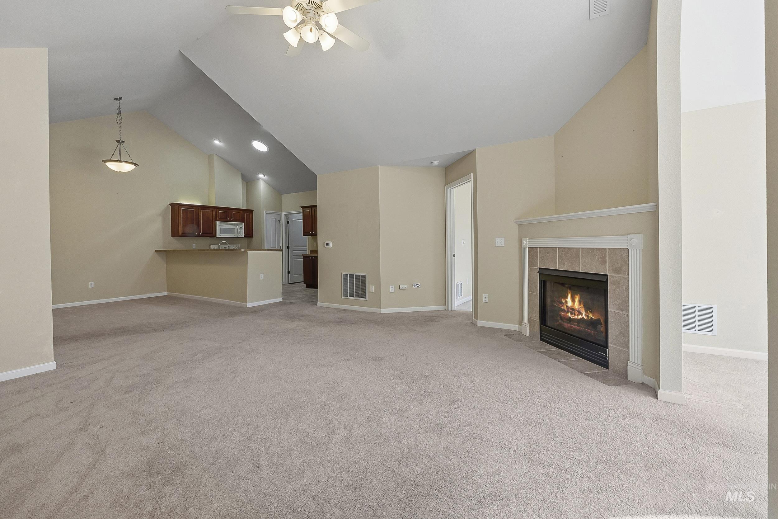 1442 N McKinney Ln, Boise, Idaho 83704, 2 Bedrooms, 2 Bathrooms, Residential For Sale, Price $420,000,MLS 99004426