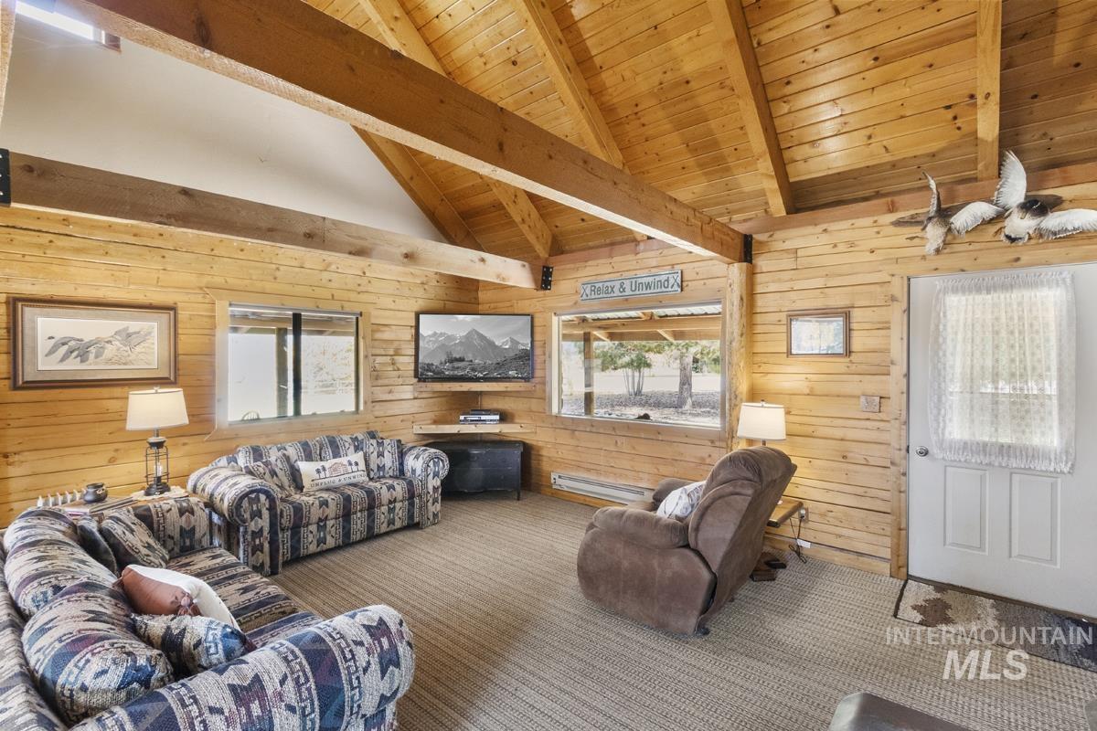 21 Willow Way, Cascade, Idaho 83611, 3 Bedrooms, 2 Bathrooms, Residential For Sale, Price $725,000, 99004428