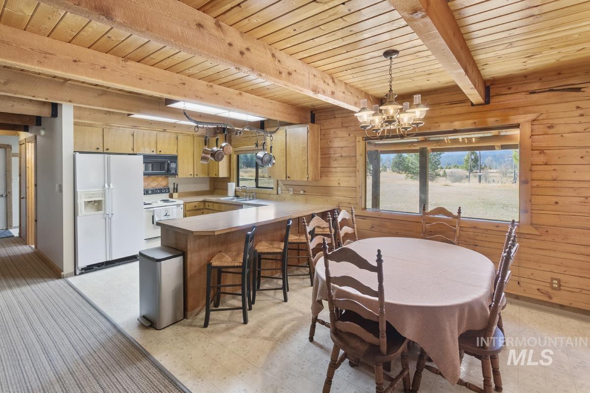 21 Willow Way, Cascade, Idaho 83611, 3 Bedrooms, 2 Bathrooms, Residential For Sale, Price $725,000, 99004428