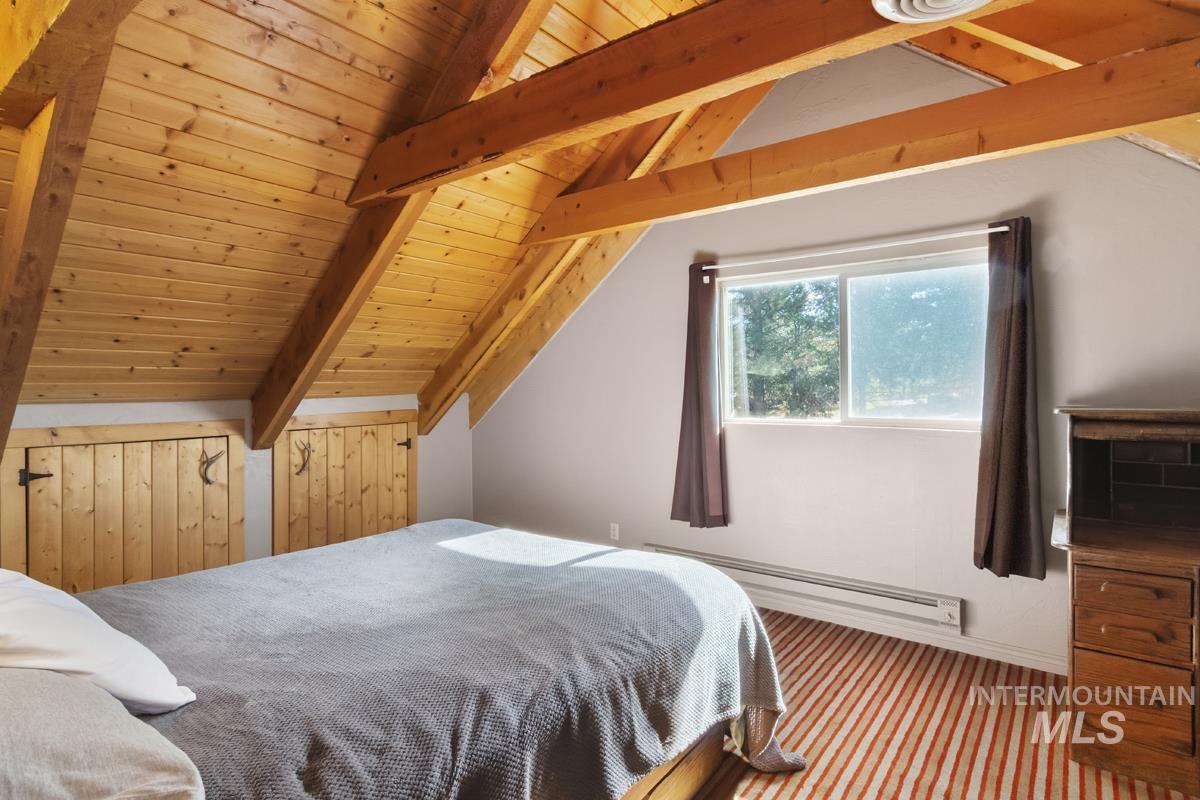 21 Willow Way, Cascade, Idaho 83611, 3 Bedrooms, 2 Bathrooms, Residential For Sale, Price $725,000, 99004428