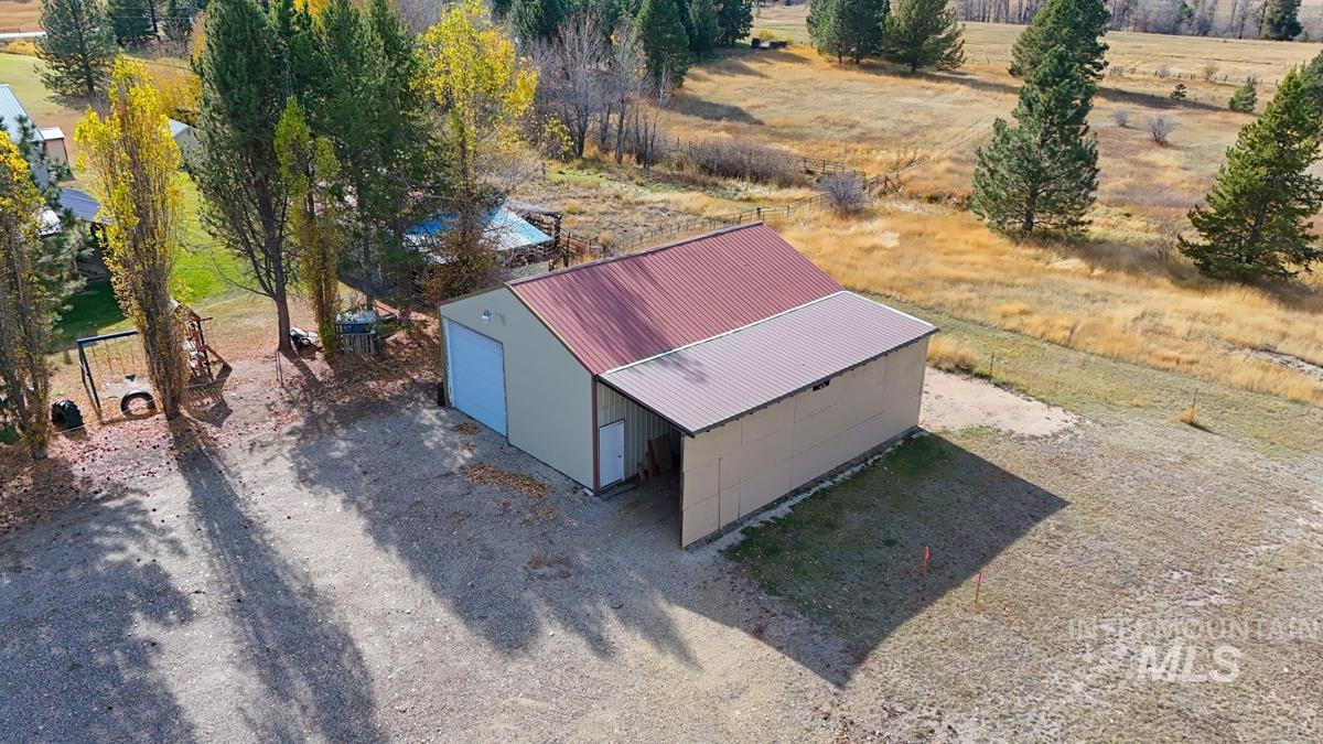21 Willow Way, Cascade, Idaho 83611, 3 Bedrooms, 2 Bathrooms, Residential For Sale, Price $725,000, 99004428