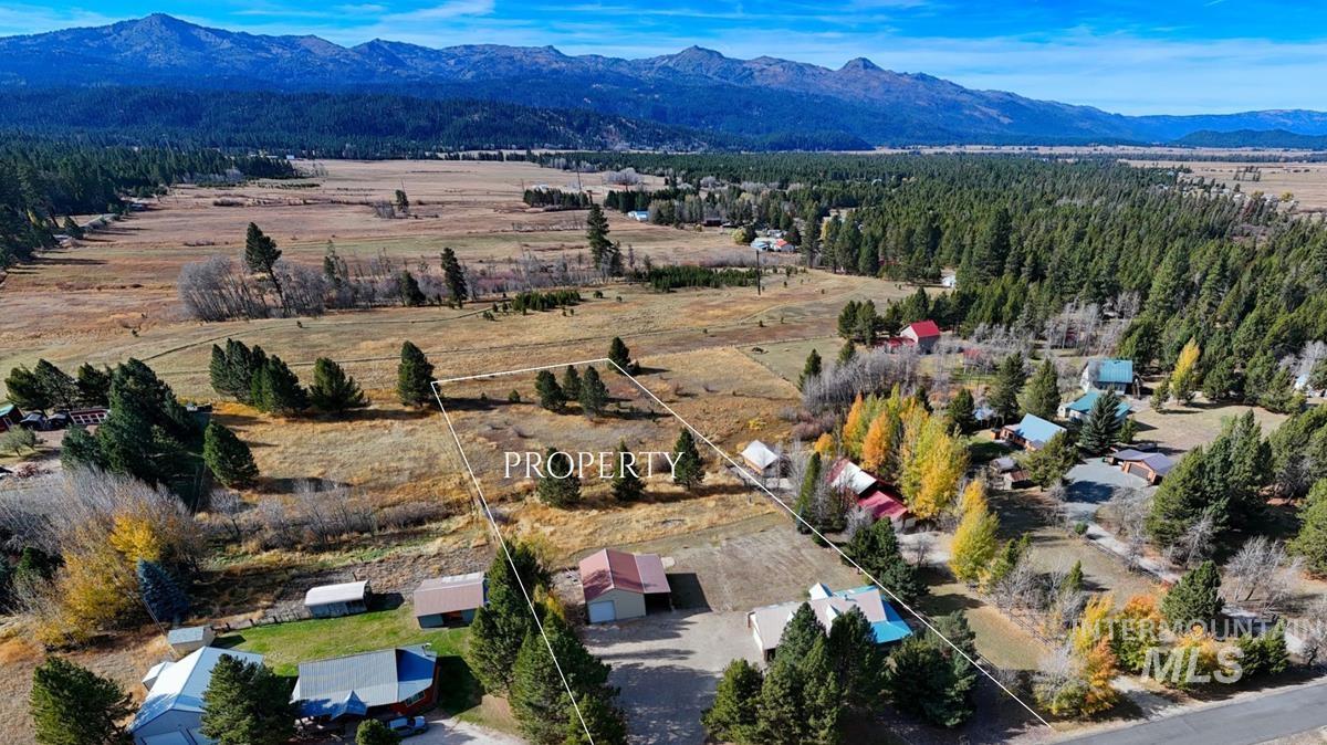 21 Willow Way, Cascade, Idaho 83611, 3 Bedrooms, 2 Bathrooms, Residential For Sale, Price $725,000, 99004428