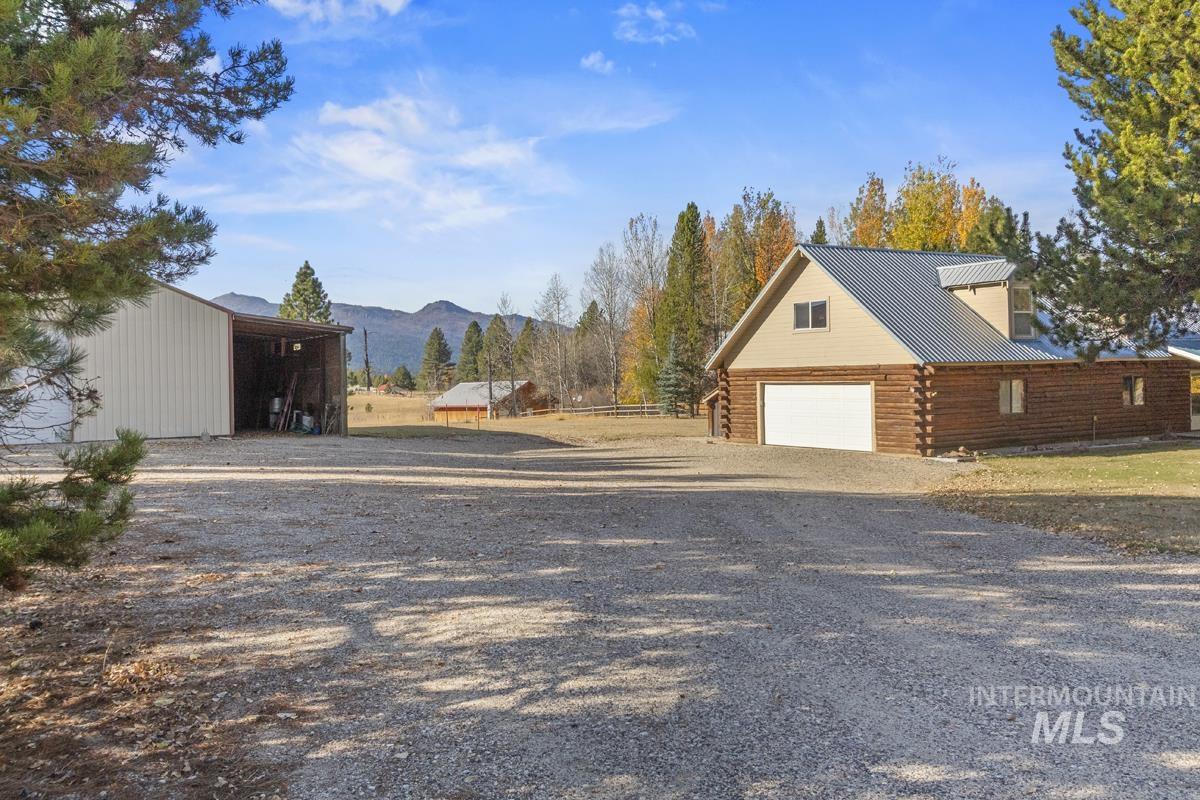 21 Willow Way, Cascade, Idaho 83611, 3 Bedrooms, 2 Bathrooms, Residential For Sale, Price $725,000, 99004428