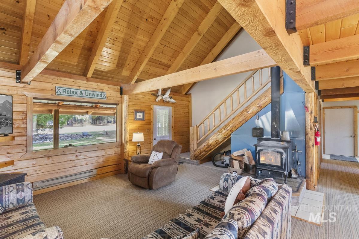21 Willow Way, Cascade, Idaho 83611, 3 Bedrooms, 2 Bathrooms, Residential For Sale, Price $725,000, 99004428