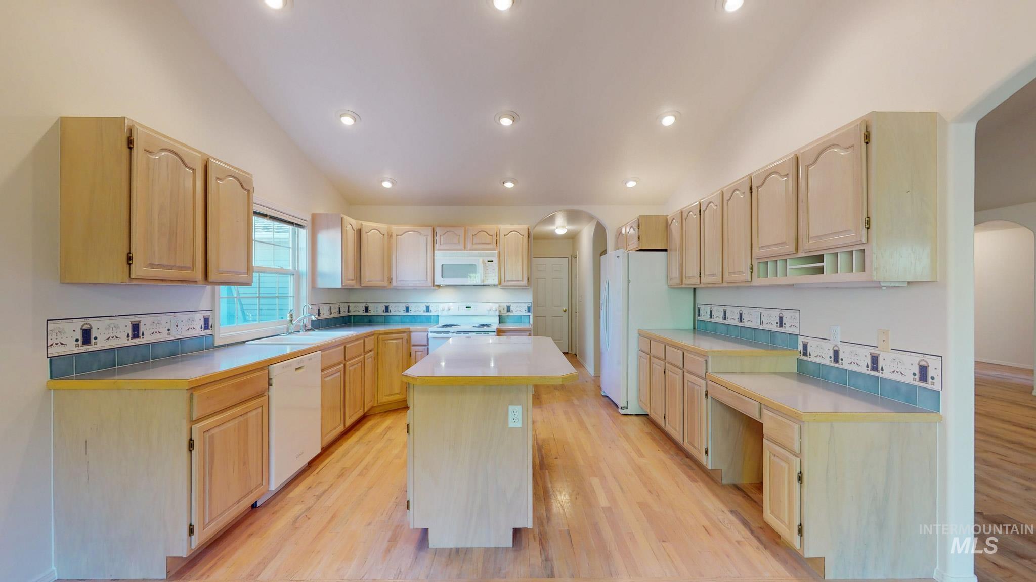279 Buckingham Drive, Twin Falls, Idaho 83301, 3 Bedrooms, 2 Bathrooms, Residential For Sale, Price $424,000,MLS 99004429
