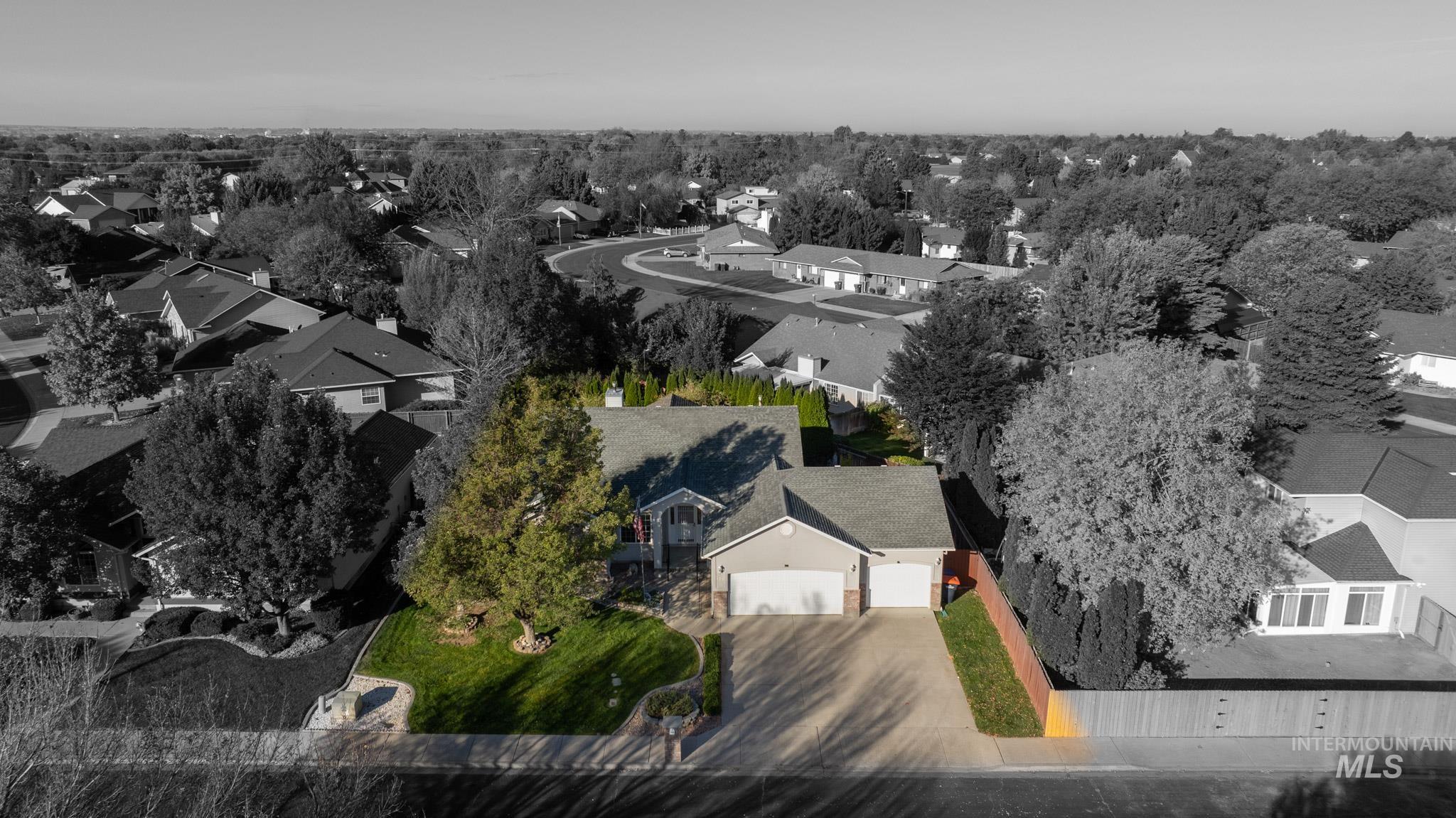 279 Buckingham Drive, Twin Falls, Idaho 83301, 3 Bedrooms, 2 Bathrooms, Residential For Sale, Price $424,000,MLS 99004429