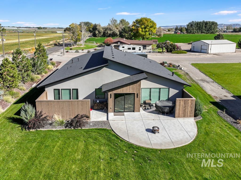 303 S 477 Ln W, Heyburn, Idaho 83336, 3 Bedrooms, 2.5 Bathrooms, Residential For Sale, Price $940,000,MLS 99004433