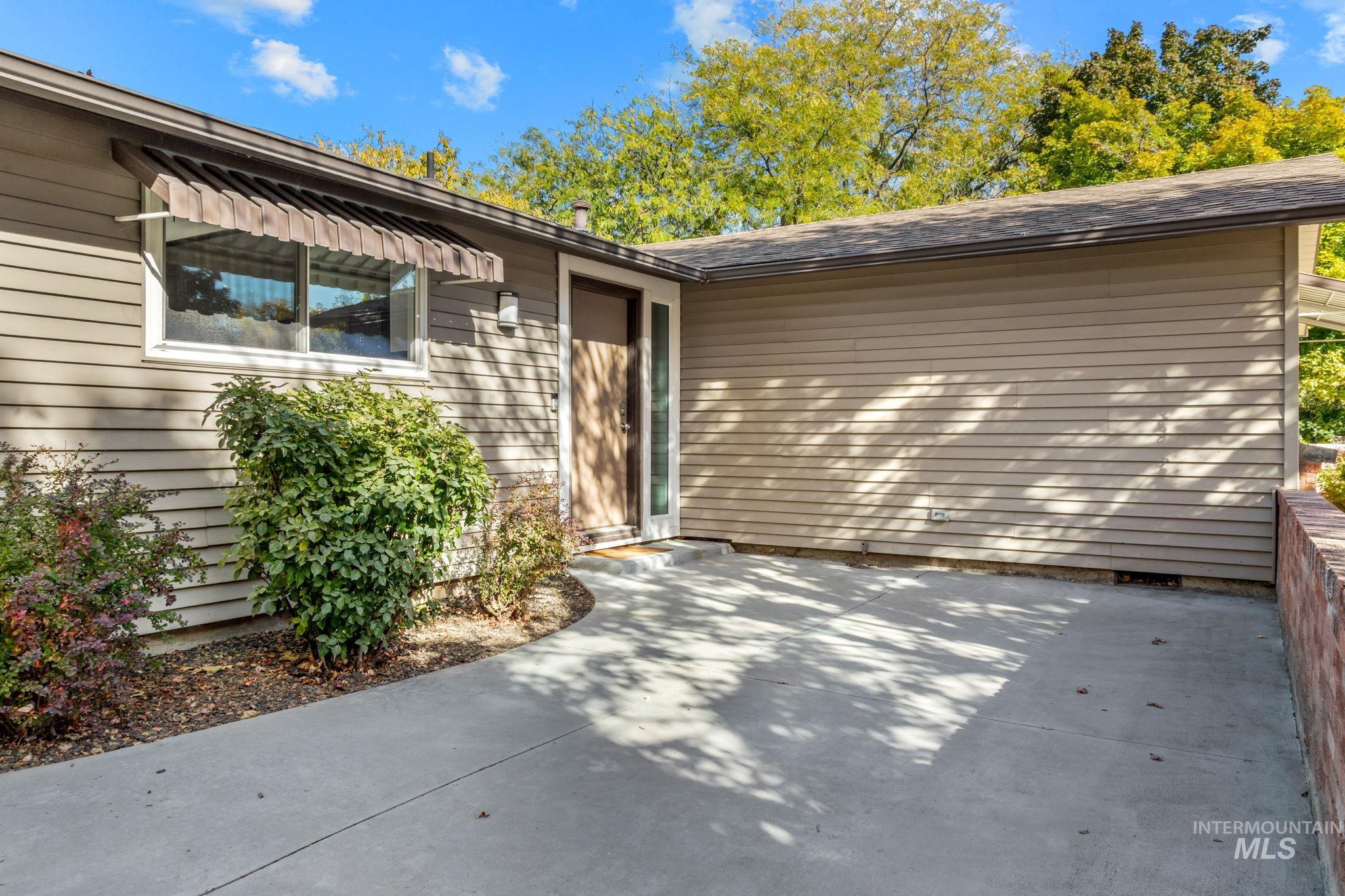 7910 W Stirrup Ave., Boise, Idaho 83709, 3 Bedrooms, 2 Bathrooms, Residential For Sale, Price $730,000,MLS 99004439