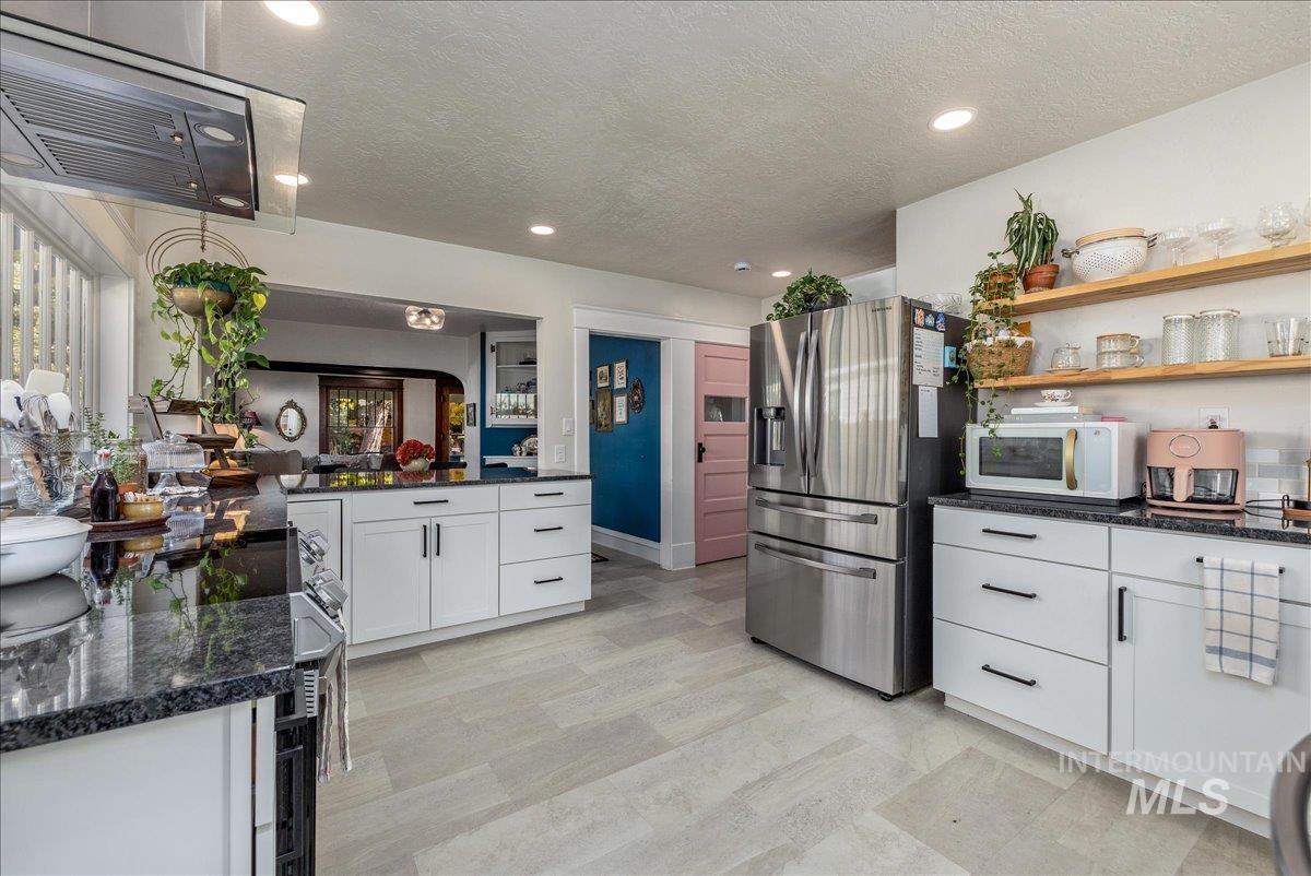 2141 N. 15th St, Boise, Idaho 83702, 3 Bedrooms, 2.5 Bathrooms, Residential For Sale, Price $950,000,MLS 99004440