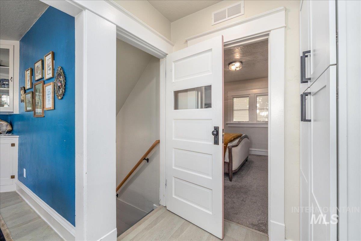 2141 N. 15th St, Boise, Idaho 83702, 3 Bedrooms, 2.5 Bathrooms, Residential For Sale, Price $950,000,MLS 99004440