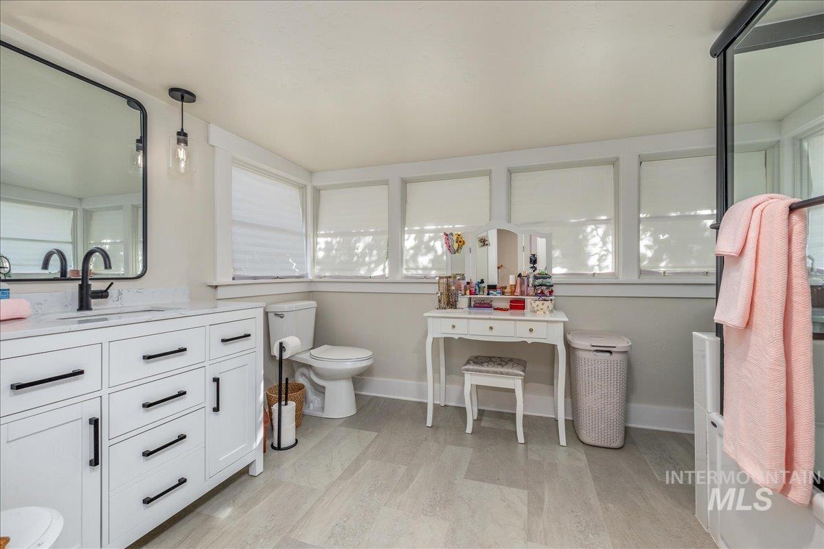 2141 N. 15th St, Boise, Idaho 83702, 3 Bedrooms, 2.5 Bathrooms, Residential For Sale, Price $950,000,MLS 99004440