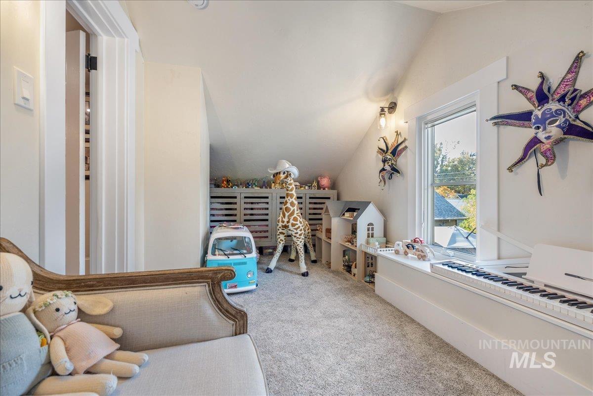 2141 N. 15th St, Boise, Idaho 83702, 3 Bedrooms, 2.5 Bathrooms, Residential For Sale, Price $950,000,MLS 99004440