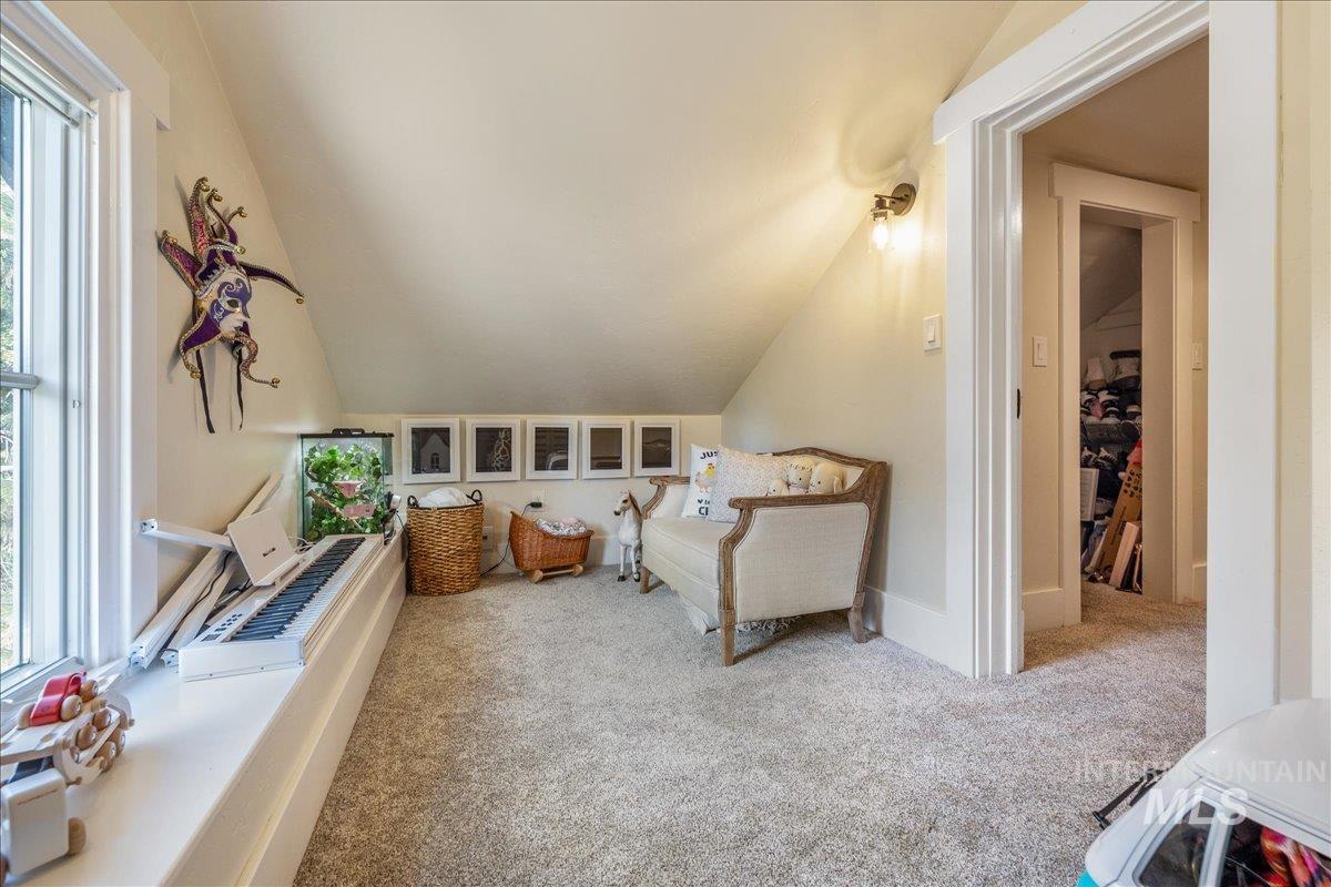 2141 N. 15th St, Boise, Idaho 83702, 3 Bedrooms, 2.5 Bathrooms, Residential For Sale, Price $950,000,MLS 99004440