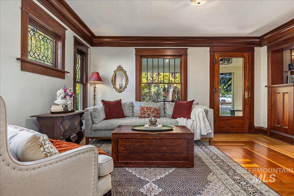 2141 N. 15th St, Boise, Idaho 83702, 3 Bedrooms, 2.5 Bathrooms, Residential For Sale, Price $950,000,MLS 99004440